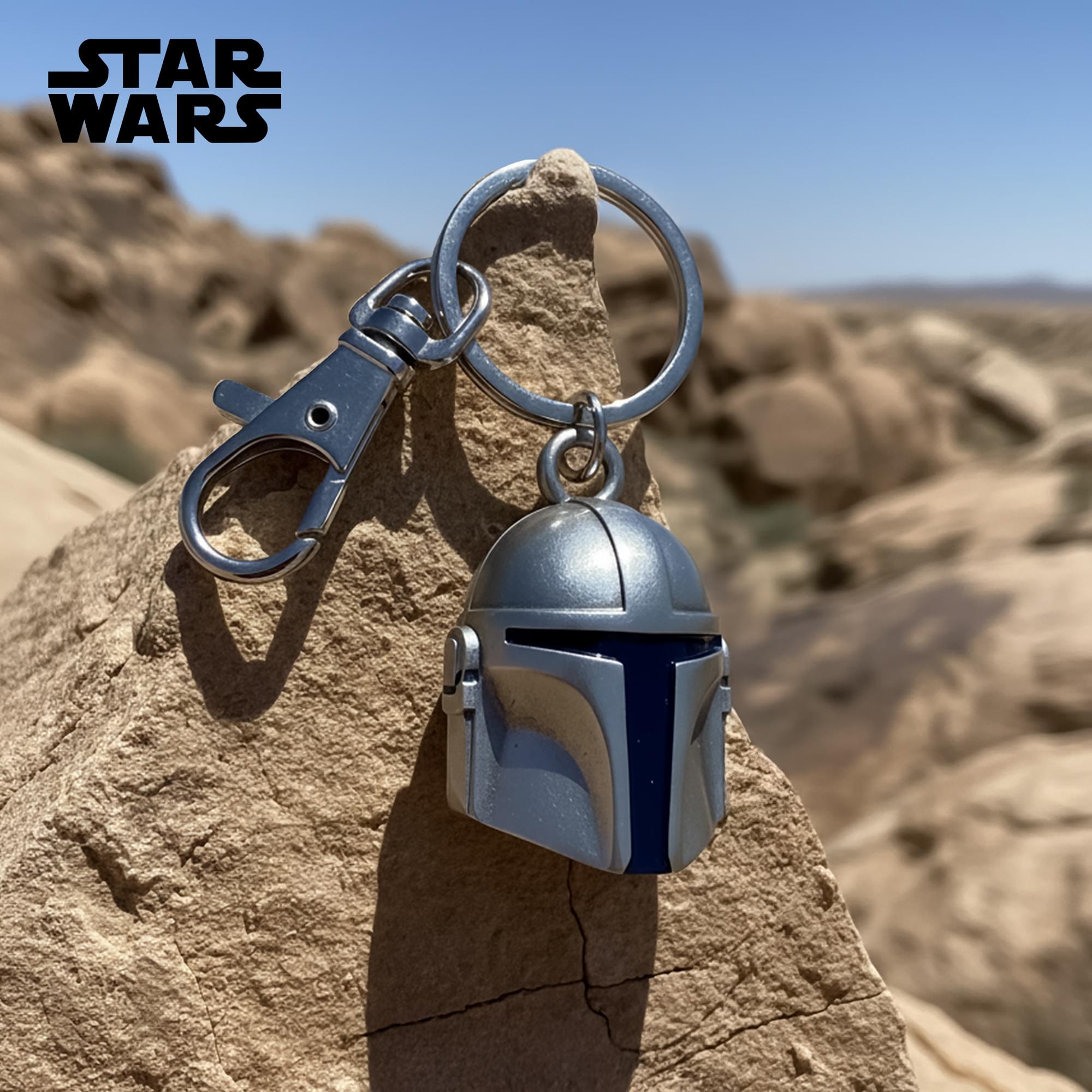 Star Wars: The Mandalorian Din Djarin Helmet Metal Keychain