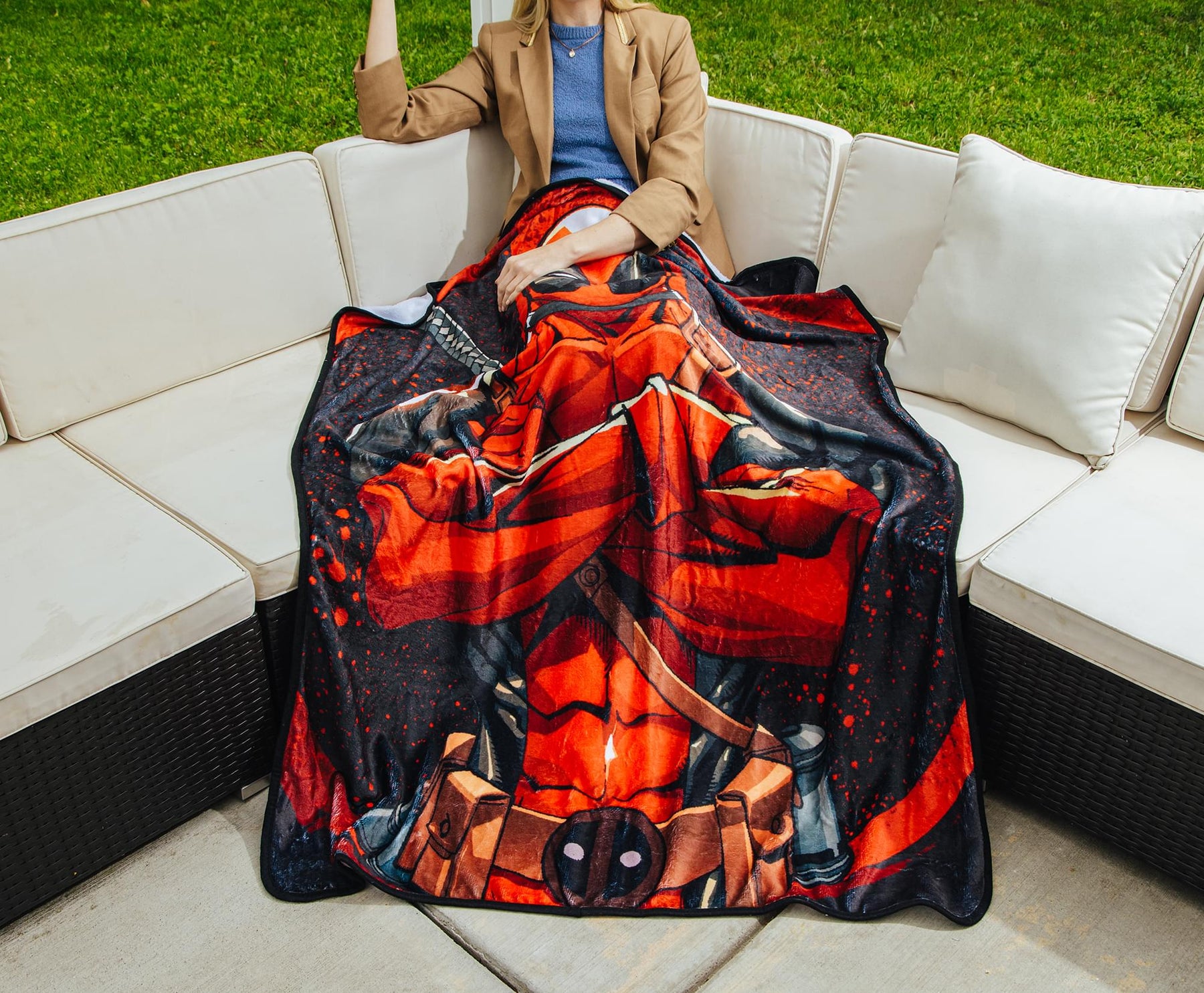 Marvel Deadpool Arms Crossed Fleece Throw Blanket | 45 x 60 Inches