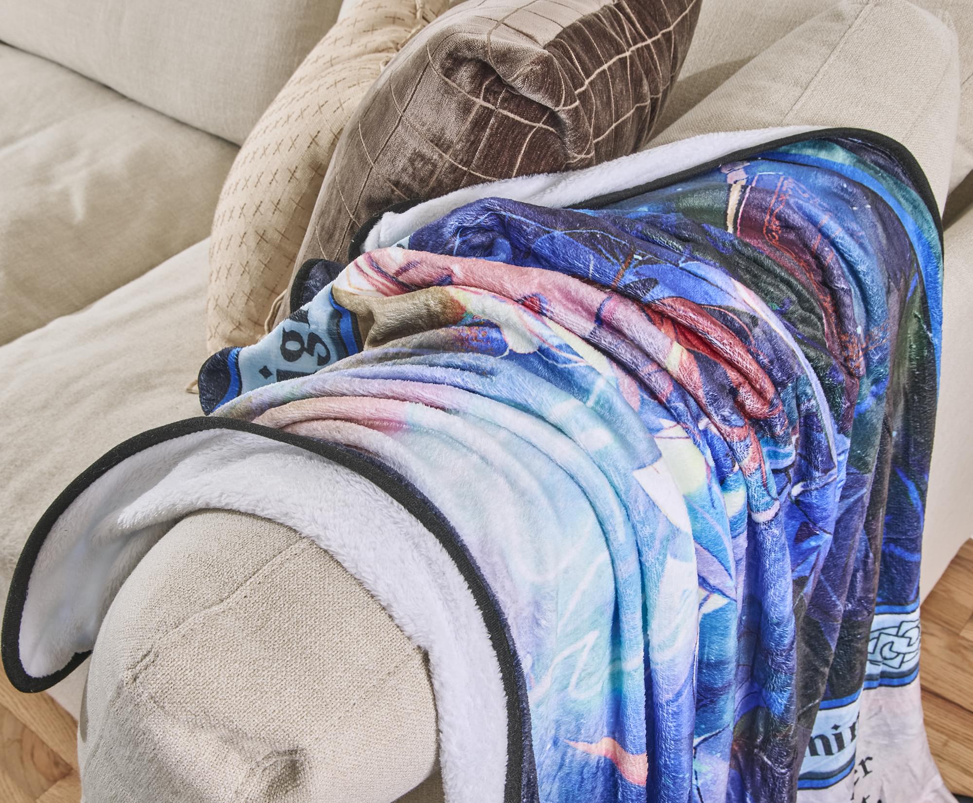 Magic: The Gathering Kasmina Card Fleece Throw Blanket | 45 x 60 Inches