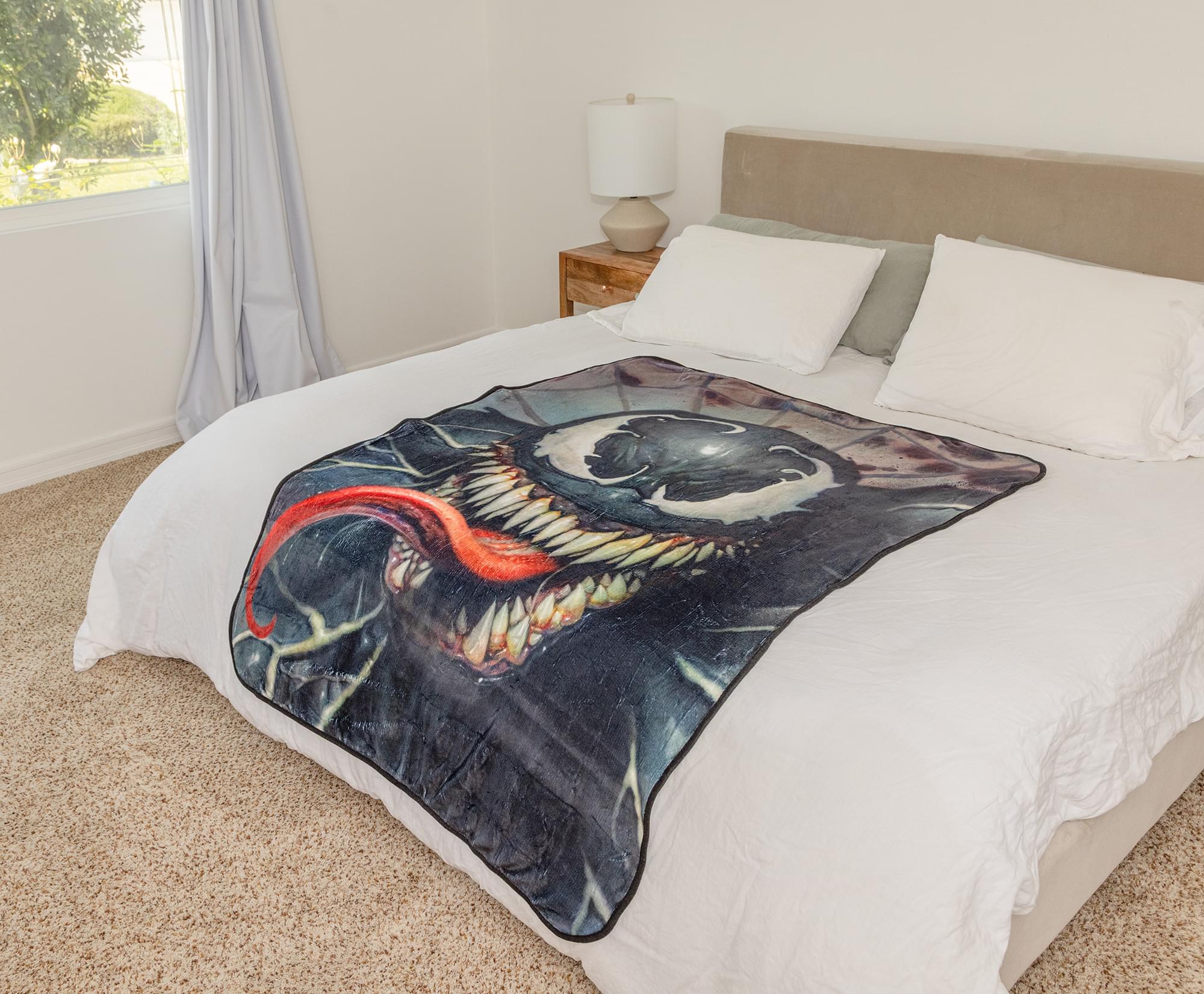 Marvel Venom Fleece Throw Blanket | 45 x 60 Inches