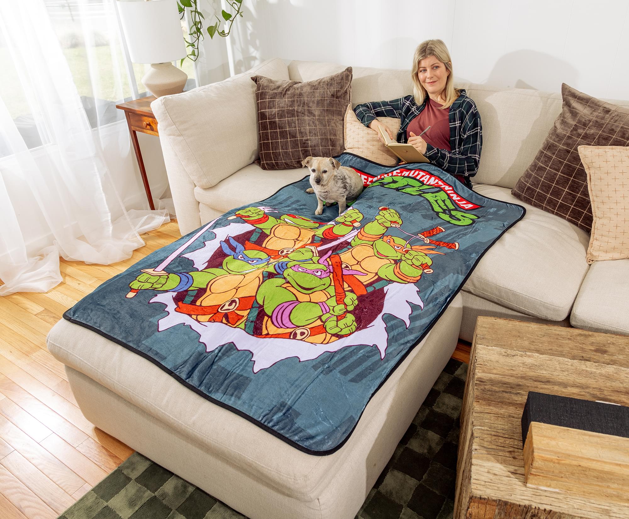 Teenage Mutant Ninja Turtles City Heroes 45 x 60 Inch Fleece Throw Blanket