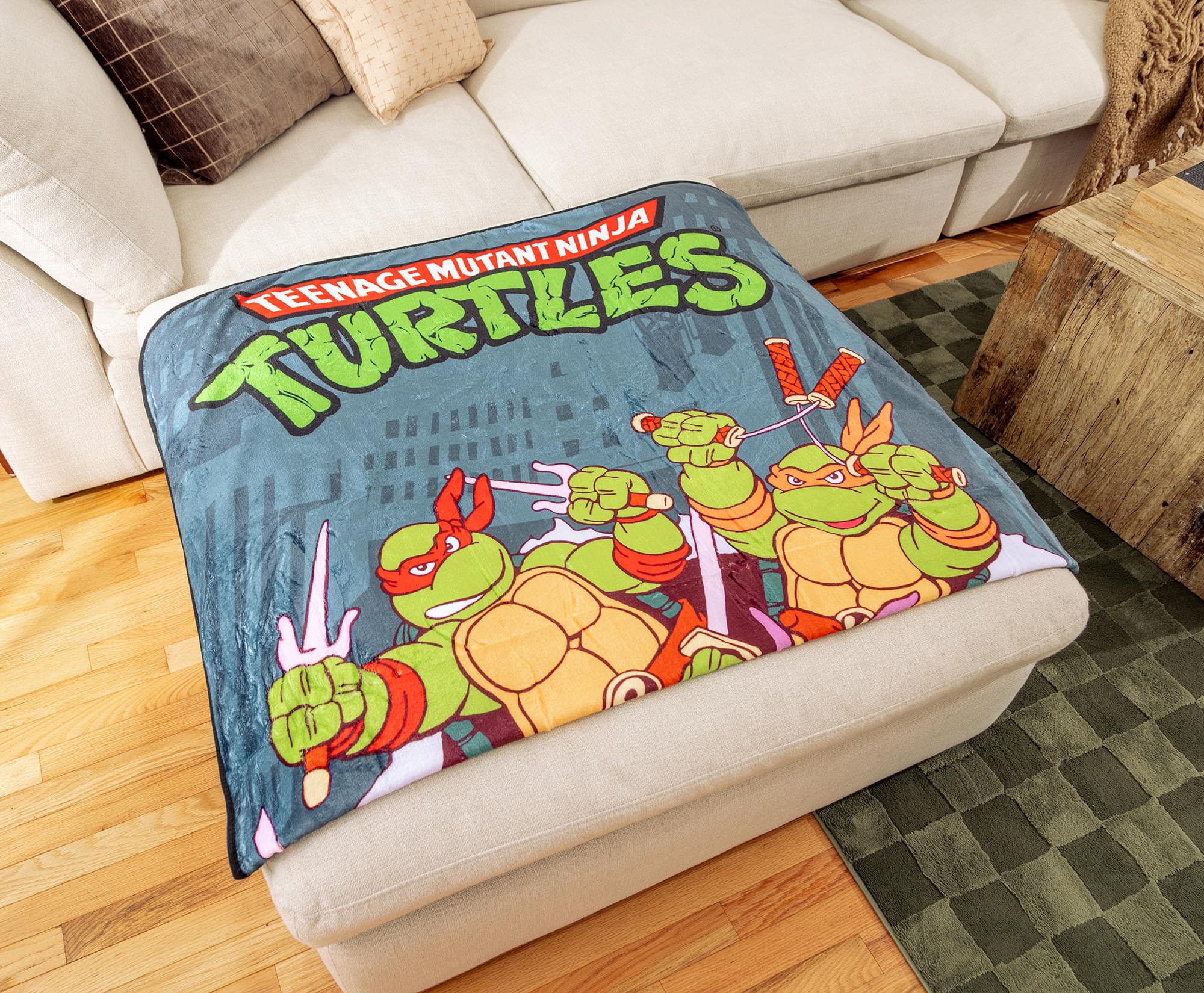 Teenage Mutant Ninja Turtles City Heroes 45 x 60 Inch Fleece Throw Blanket