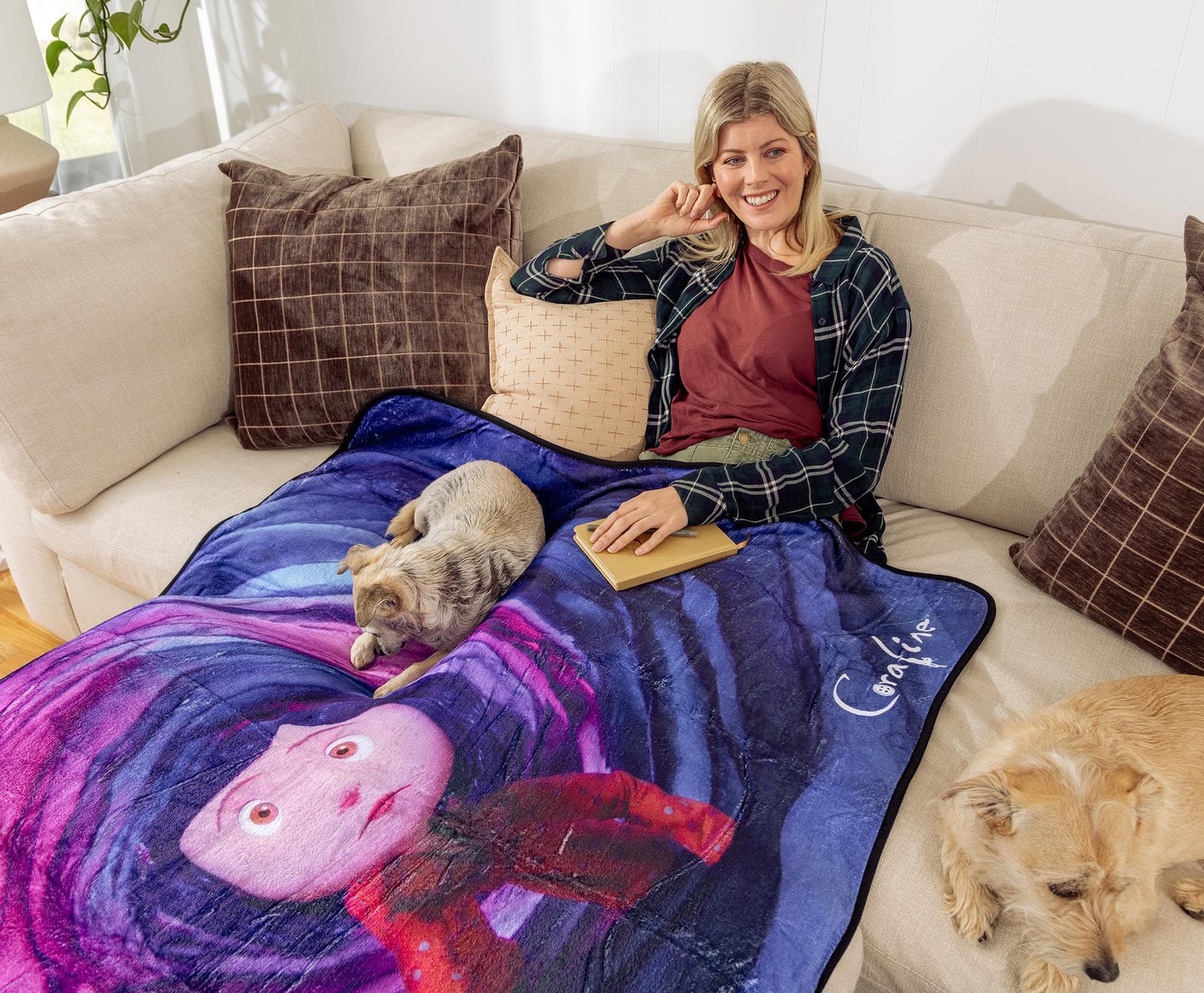 Coraline Fleece Throw Blanket | 45 x 60 Inches