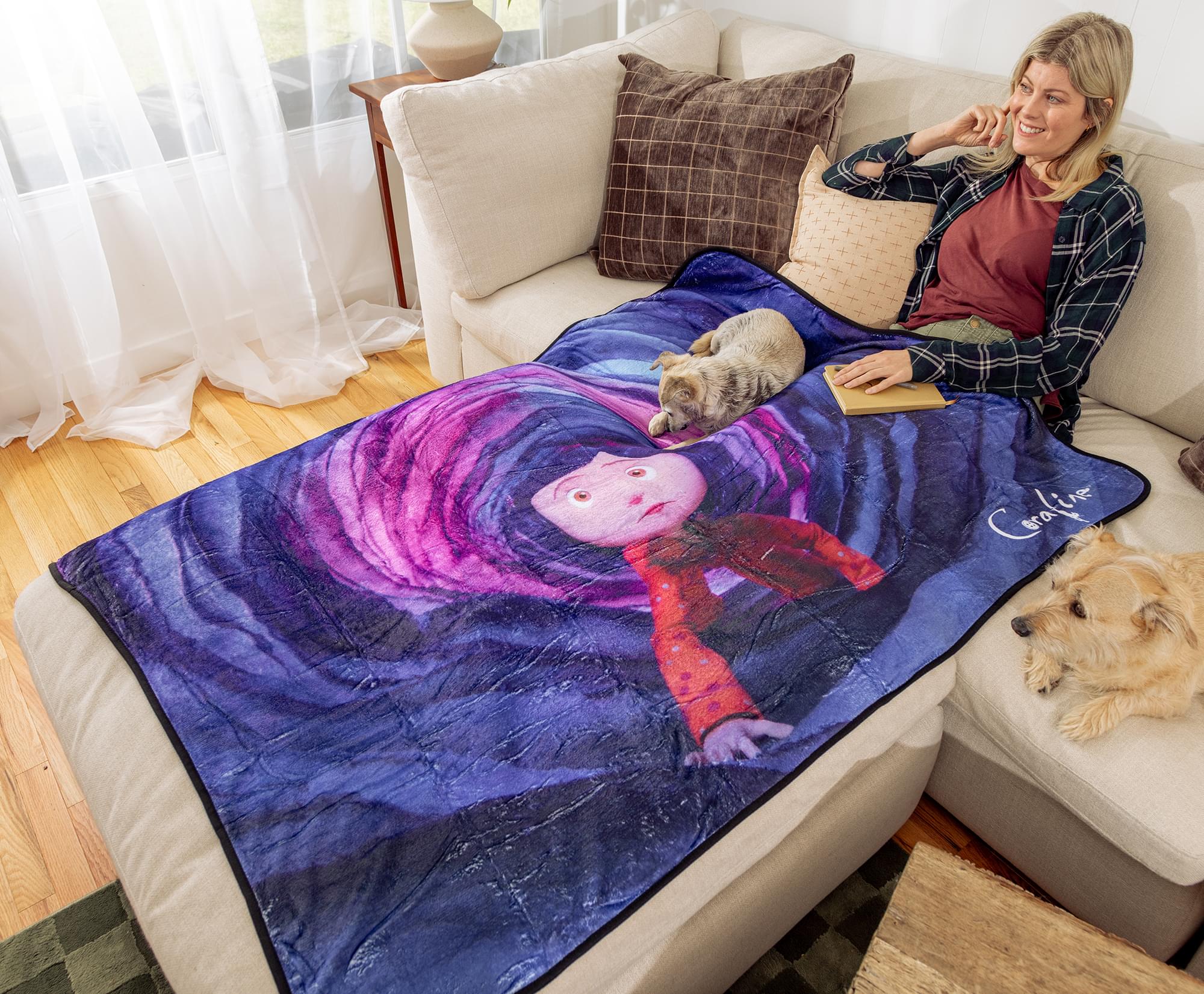 Coraline Fleece Throw Blanket | 45 x 60 Inches