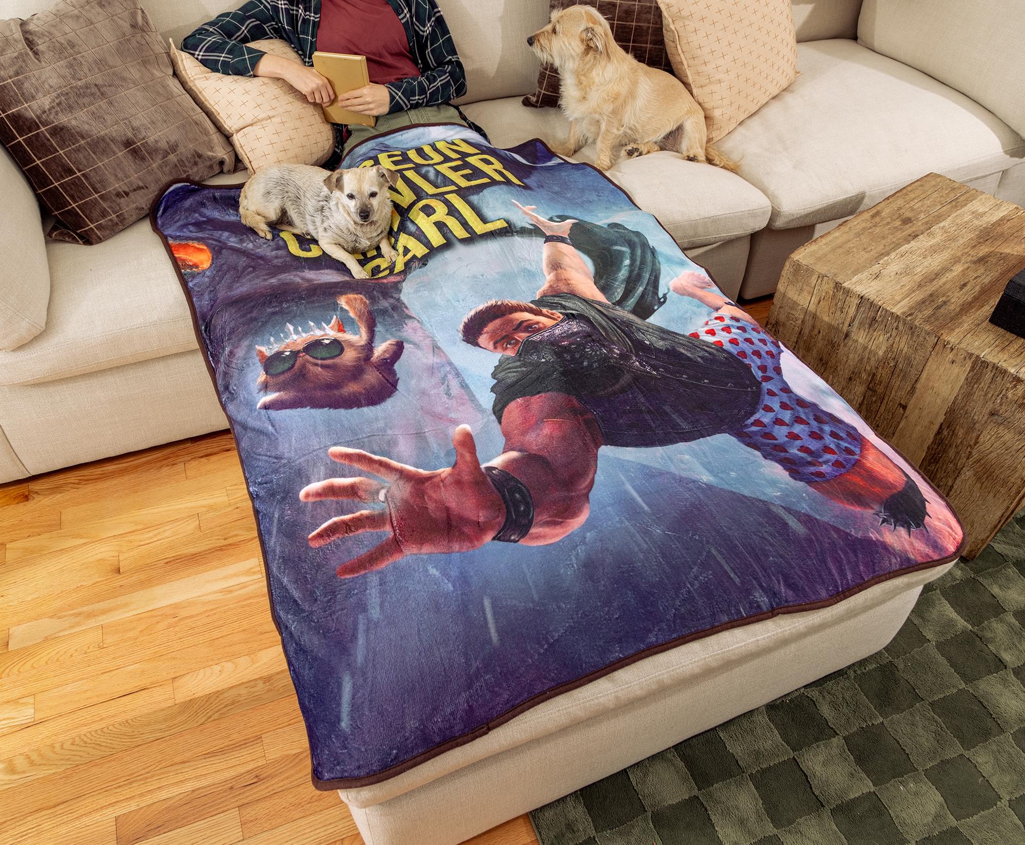 Dungeon Crawler Carl 45 x 60 Inch Fleece Throw Blanket