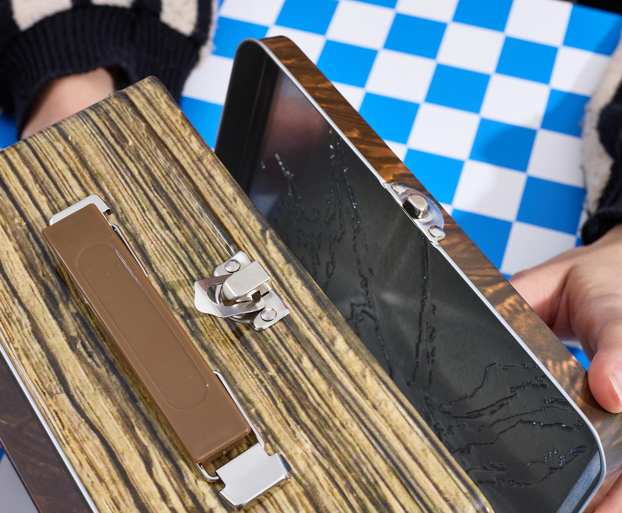 Army Of Darkness Metal Lunchbox With Beverage Container