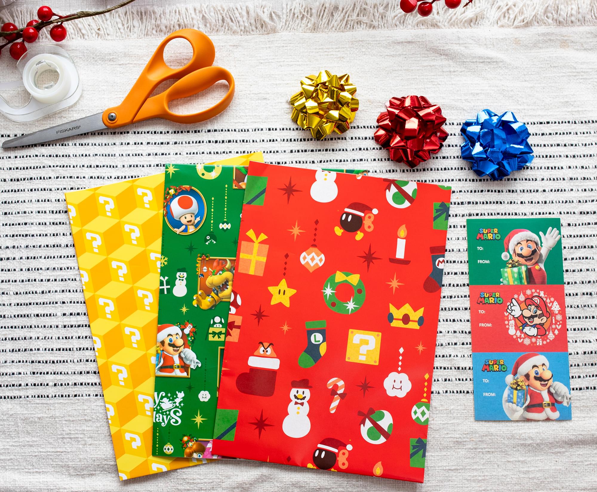 Super Mario Bros. 9-Piece Holiday Wrapping Paper Kit