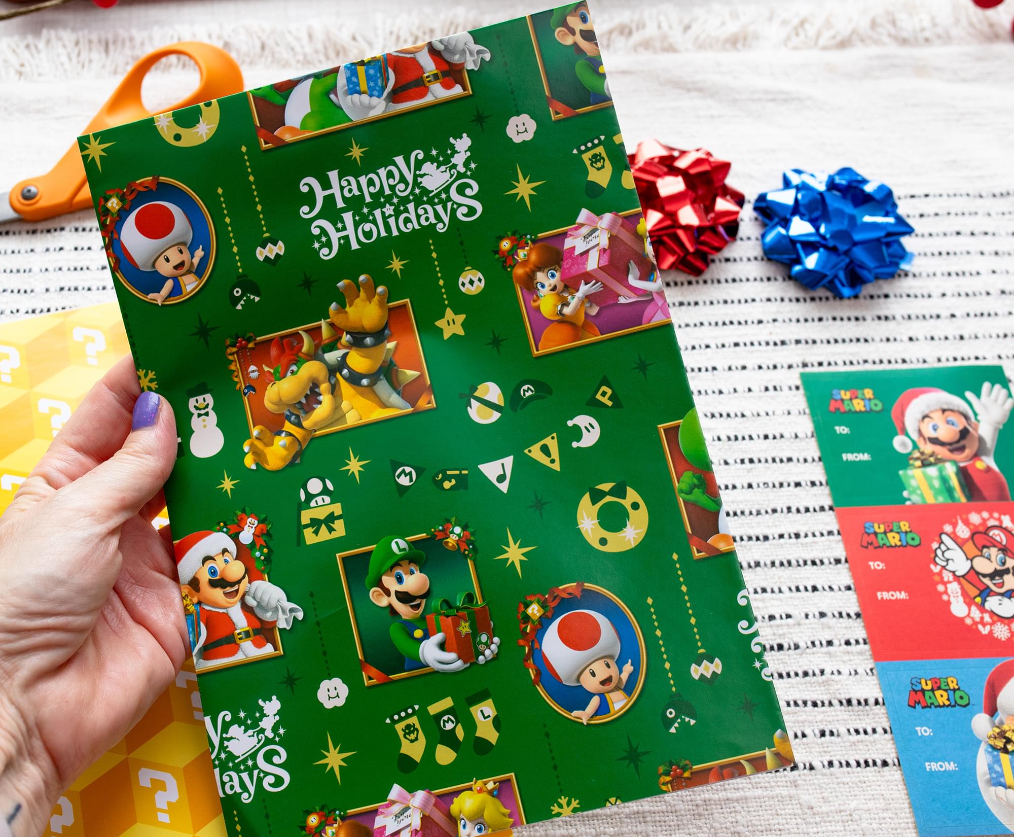 Super Mario Bros. 9-Piece Holiday Wrapping Paper Kit