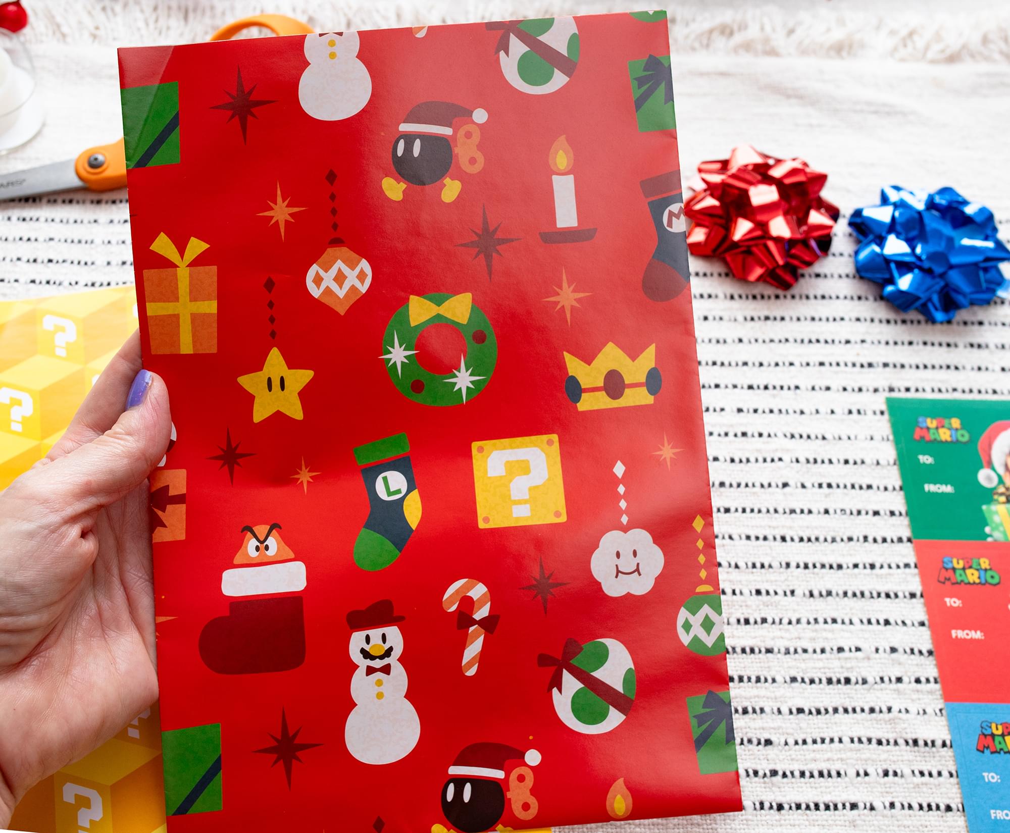 Super Mario Bros. 9-Piece Holiday Wrapping Paper Kit