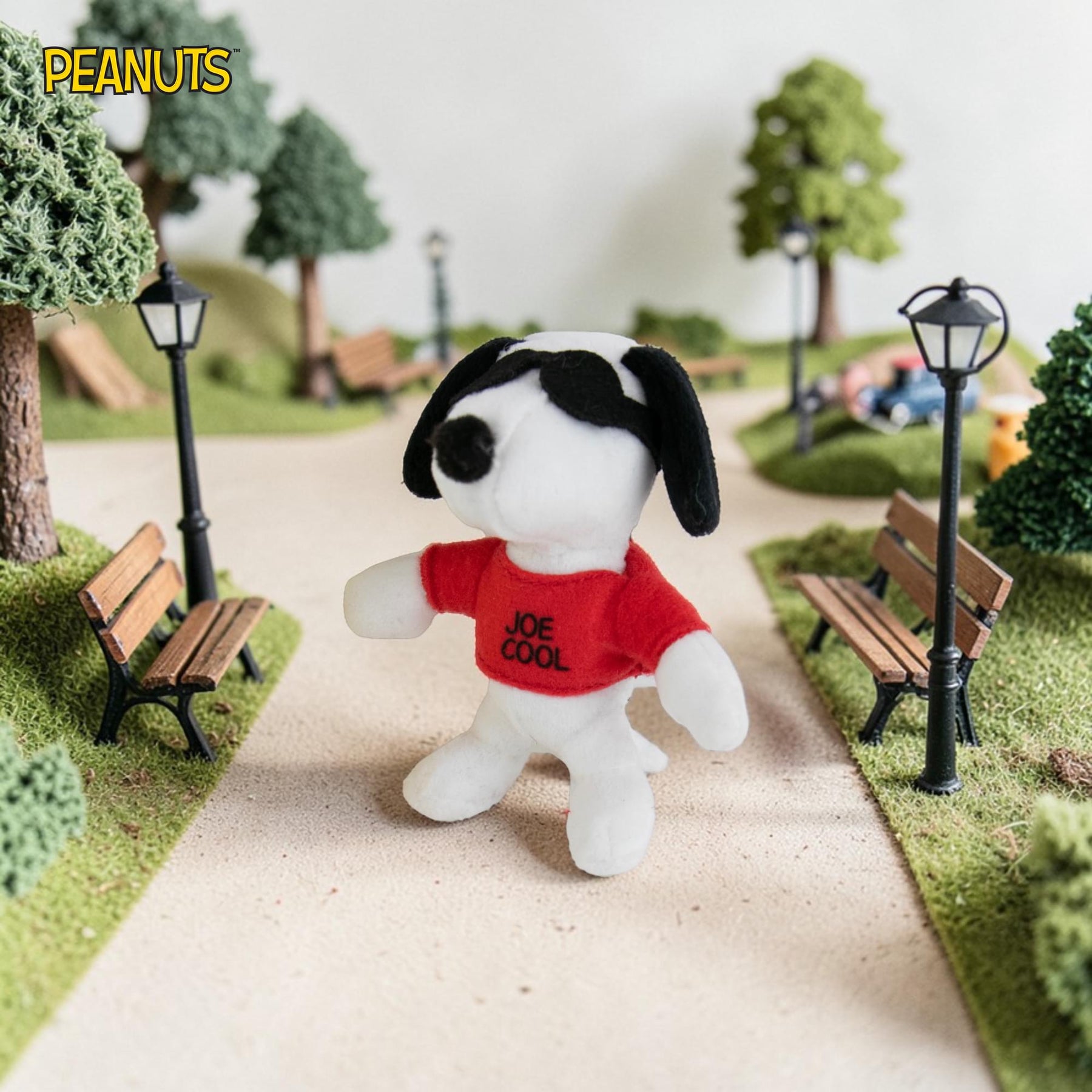 World's Smallest Peanuts Plush | Snoopy