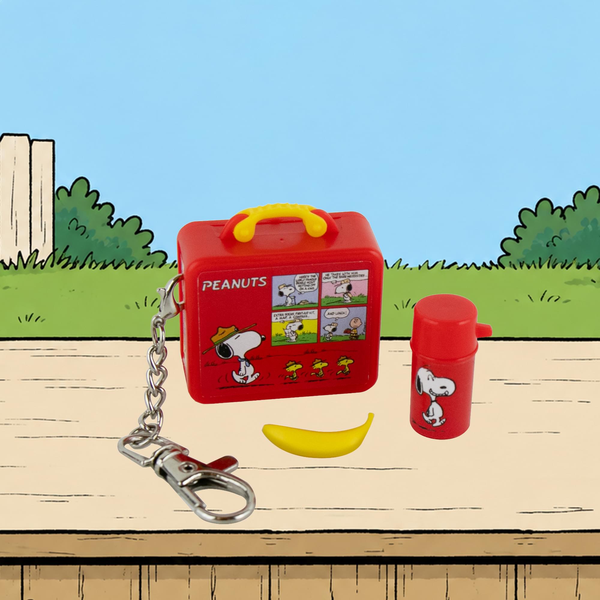 World's Smallest Peanuts Mini Lunchbox Keychain With Accessories