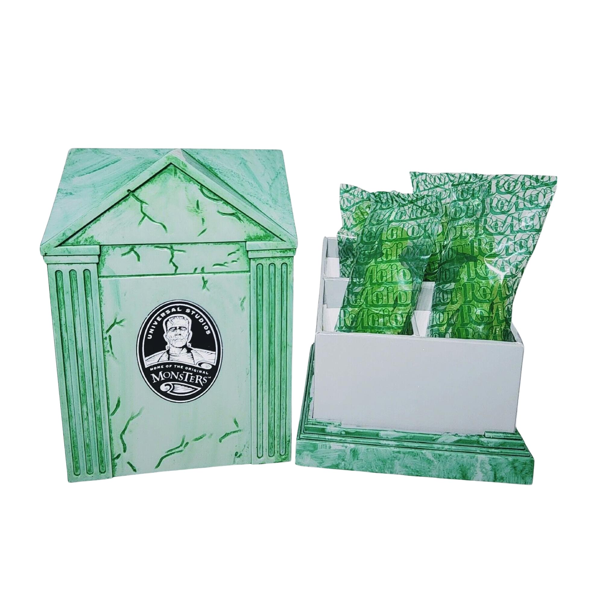 Universal Monsters Haunted Crypt (Glow In The Dark Edition) ReAction Figure Set