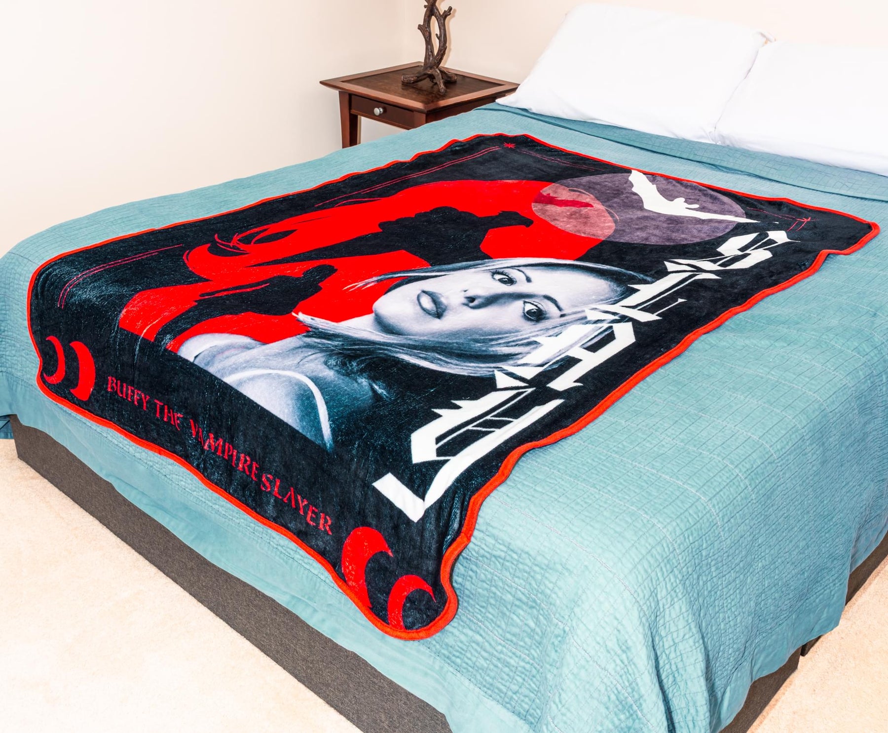 Buffy The Vampire Slayer Fleece Throw Blanket | 45 x 60 Inches