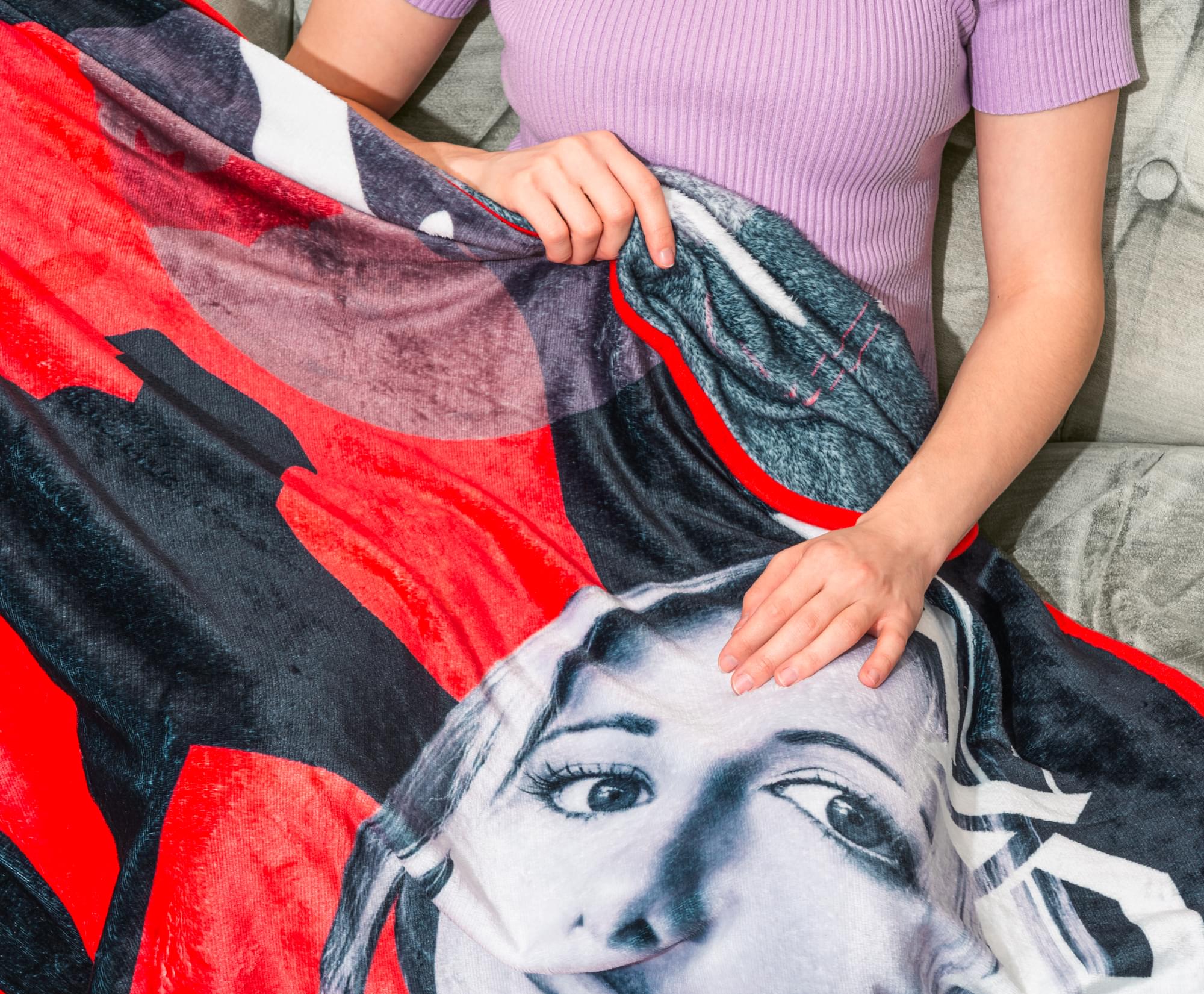 Buffy The Vampire Slayer Fleece Throw Blanket | 45 x 60 Inches