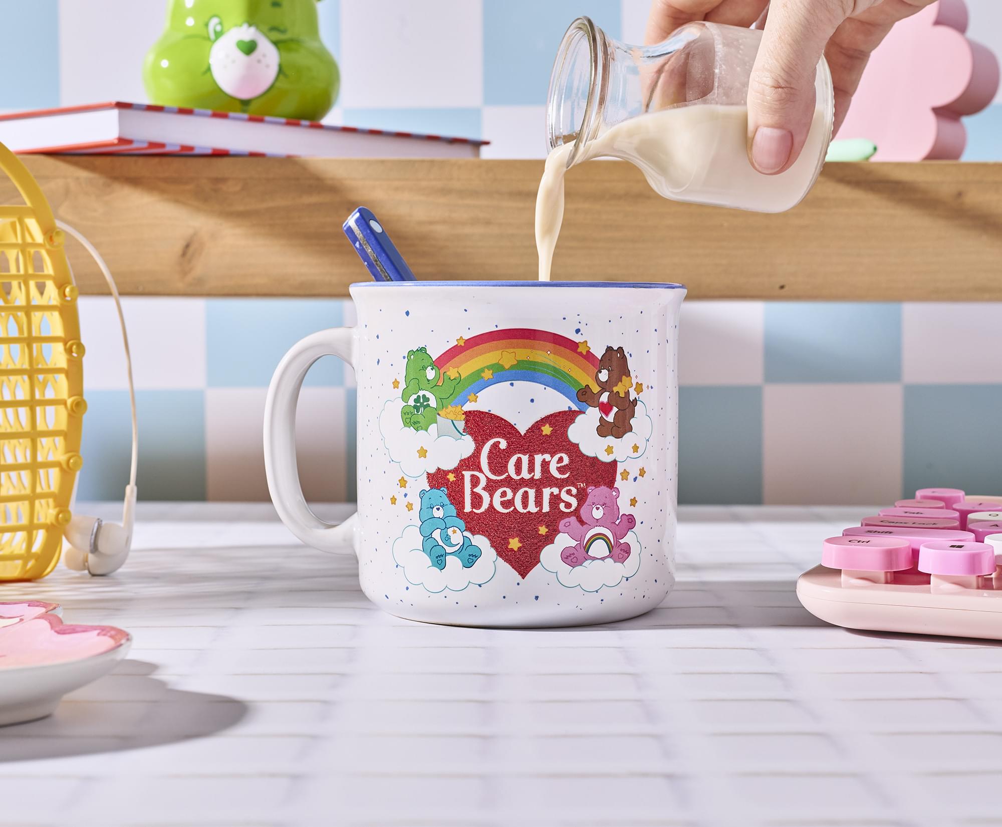 Care Bears Heart Glitter 20-Ounce Ceramic Camper Mug