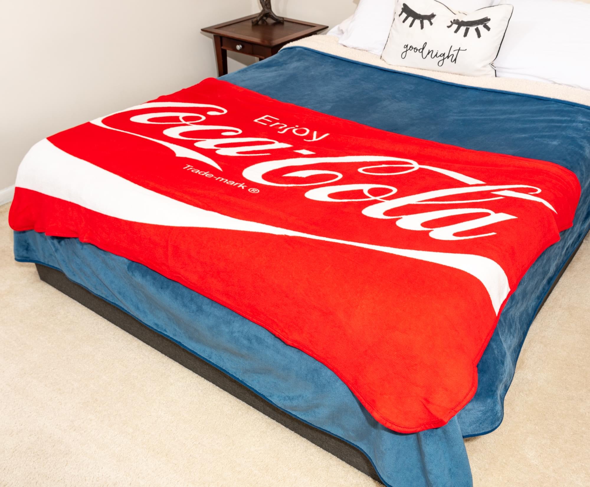 Coca-Cola Classic Logo Fleece Throw Blanket | 45 x 60 Inches