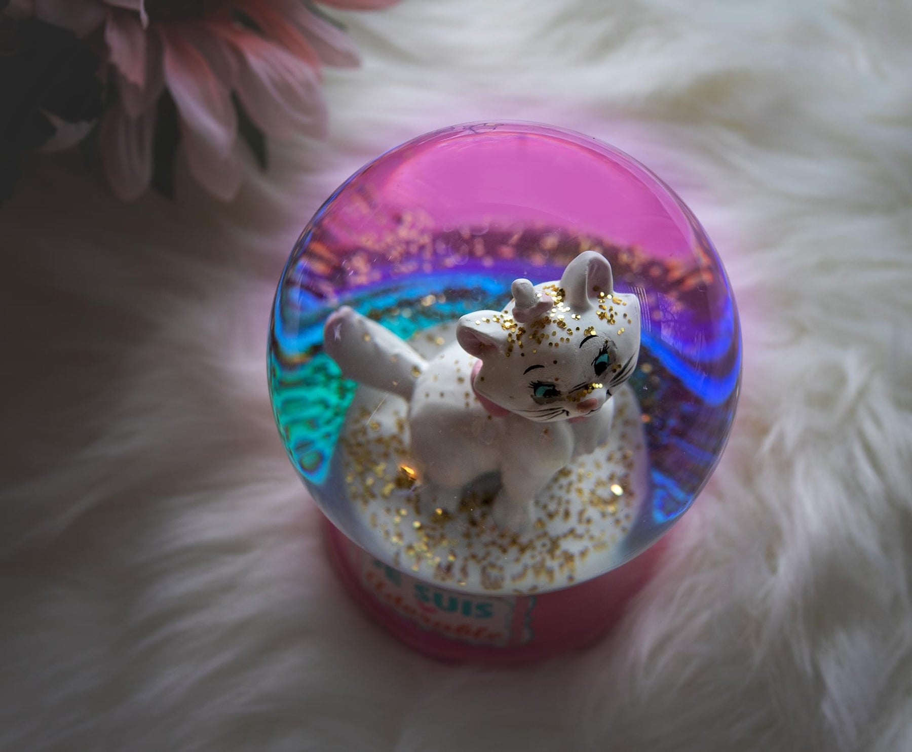 Disney Aristocats Marie "Je Suis Adorable" Light-Up Snow Globe | 6 Inches Tall