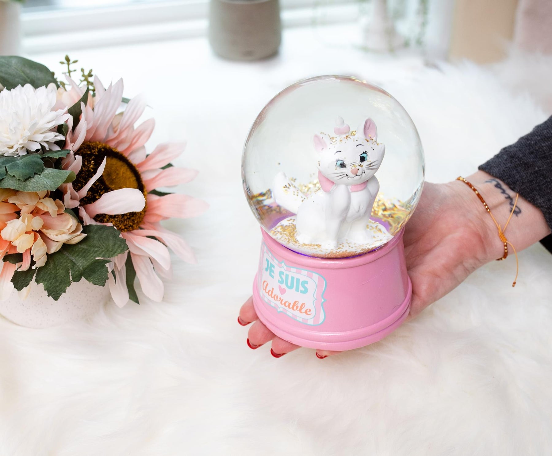 Disney Aristocats Marie "Je Suis Adorable" Light-Up Snow Globe | 6 Inches Tall