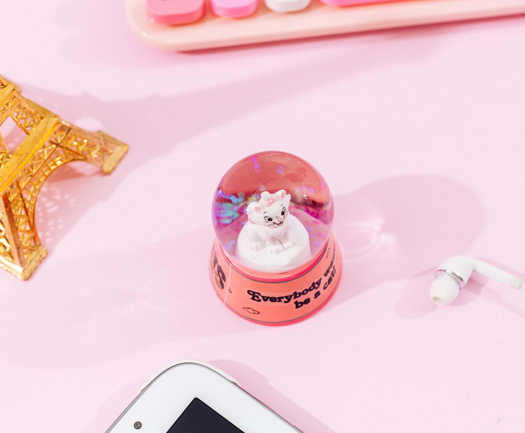 Disney Aristocats Marie "Everybody Wants To Be A Cat" Mini Light-Up Snow Globe