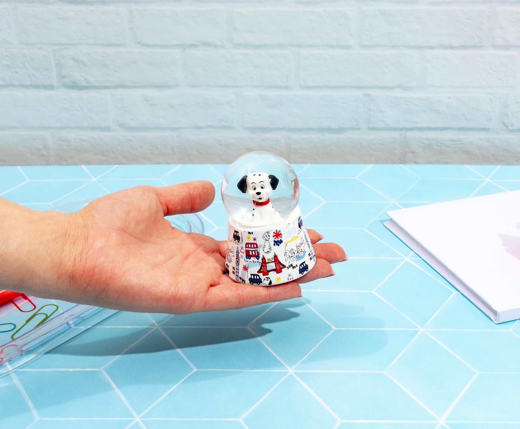 Disney 101 Dalmatians Lucky 3-Inch Mini Light-Up Snow Globe