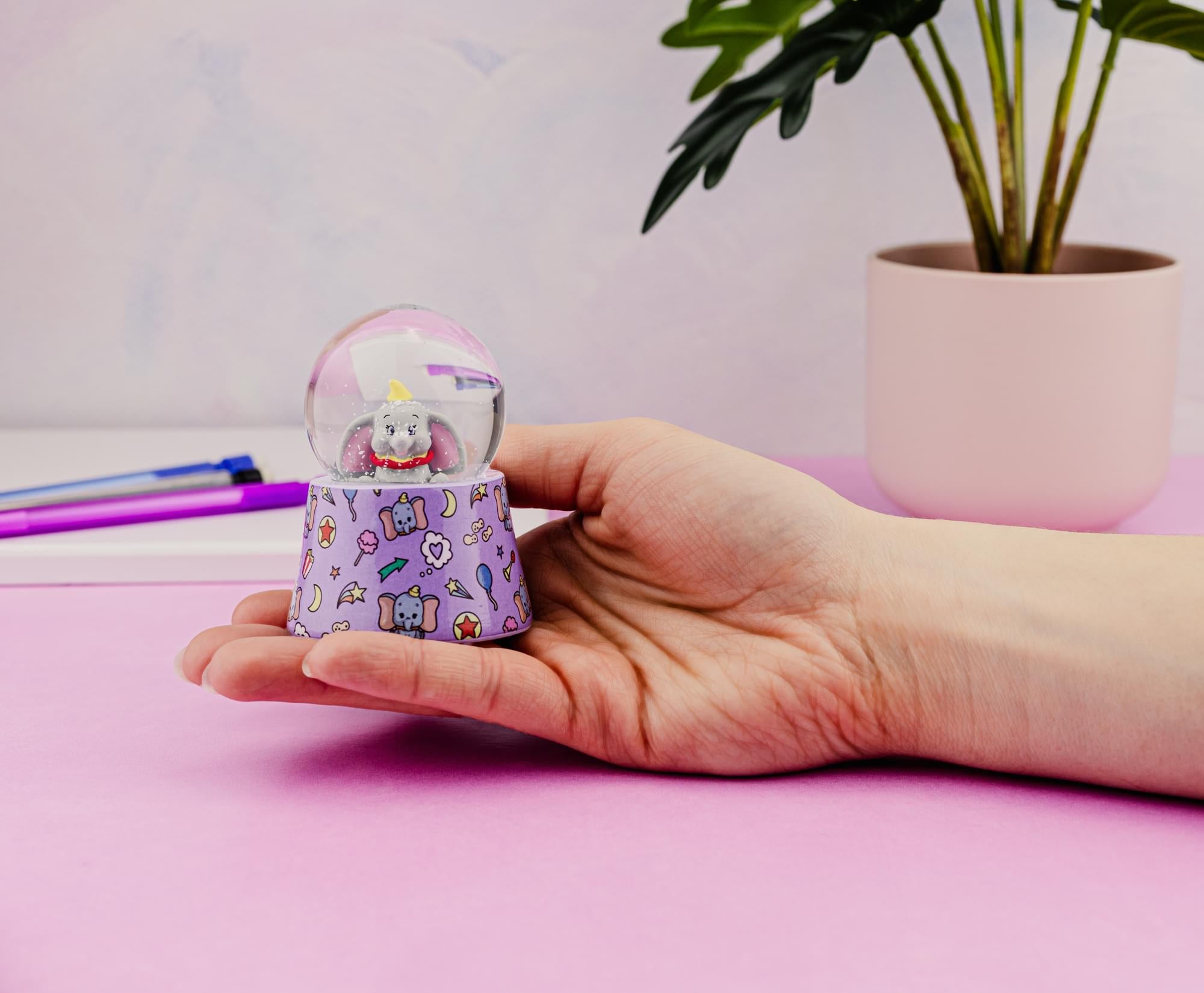 Disney Dumbo 3-Inch Mini Light-Up Snow Globe