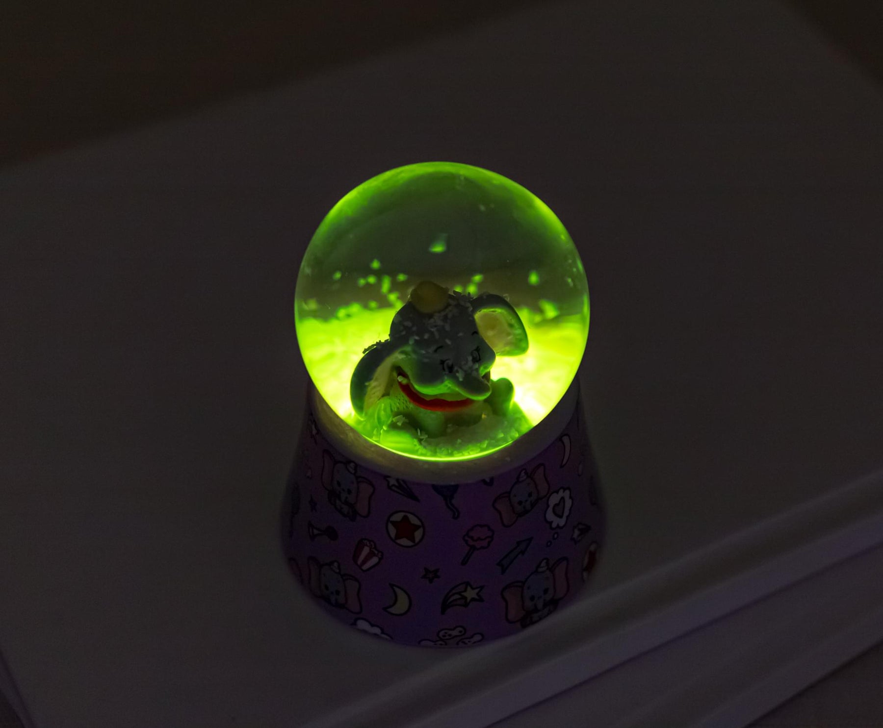 Disney Dumbo 3-Inch Mini Light-Up Snow Globe