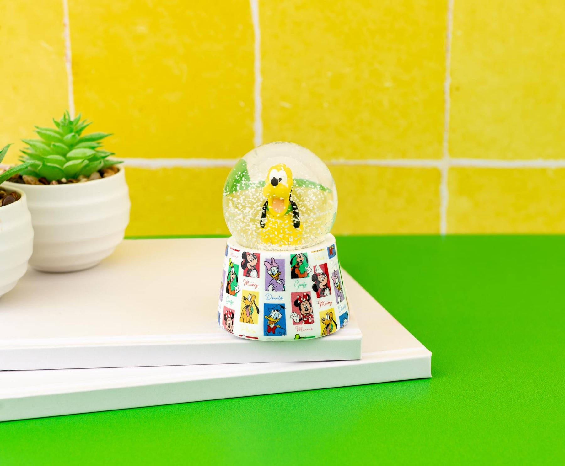 Disney Pluto 3-Inch Mini Light-Up Snow Globe