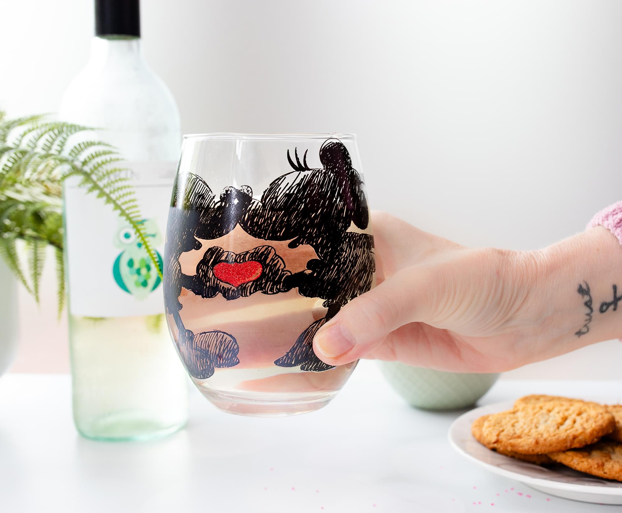 Disney Mickey and Minnie Sketchbook Stemless Wine Glass | Holds 20 Ounces