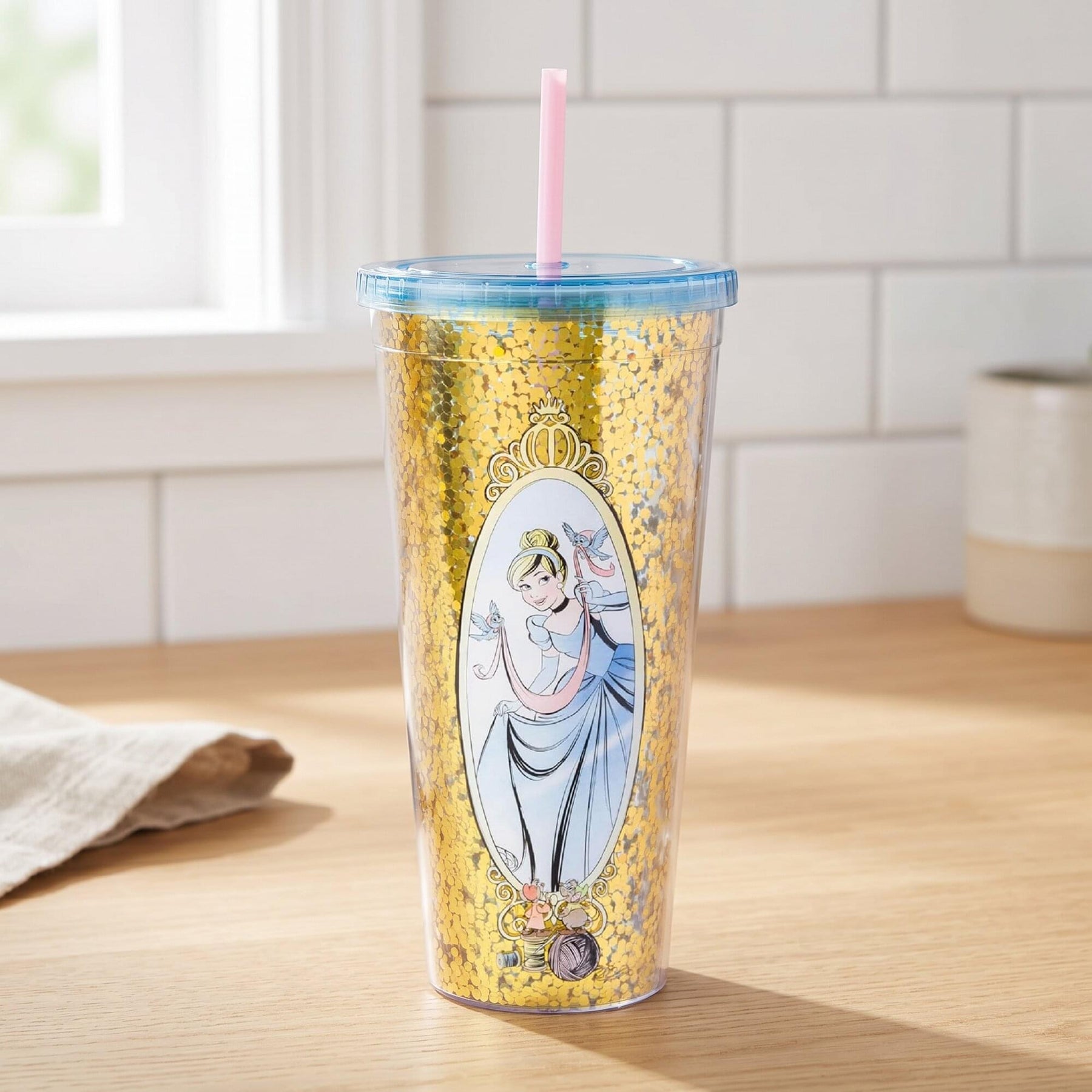 Disney Cinderella Mirror 32-Ounce Glitter Carnival Cup With Lid and Straw