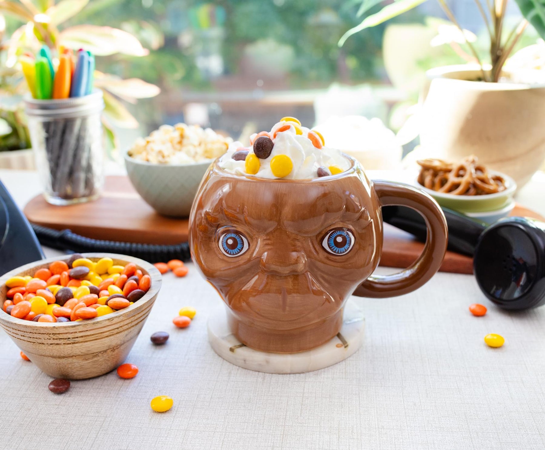 E.T. The Extra-Terrestrial Face 3D Sculpted Ceramic Mug | Holds 20 Ounces