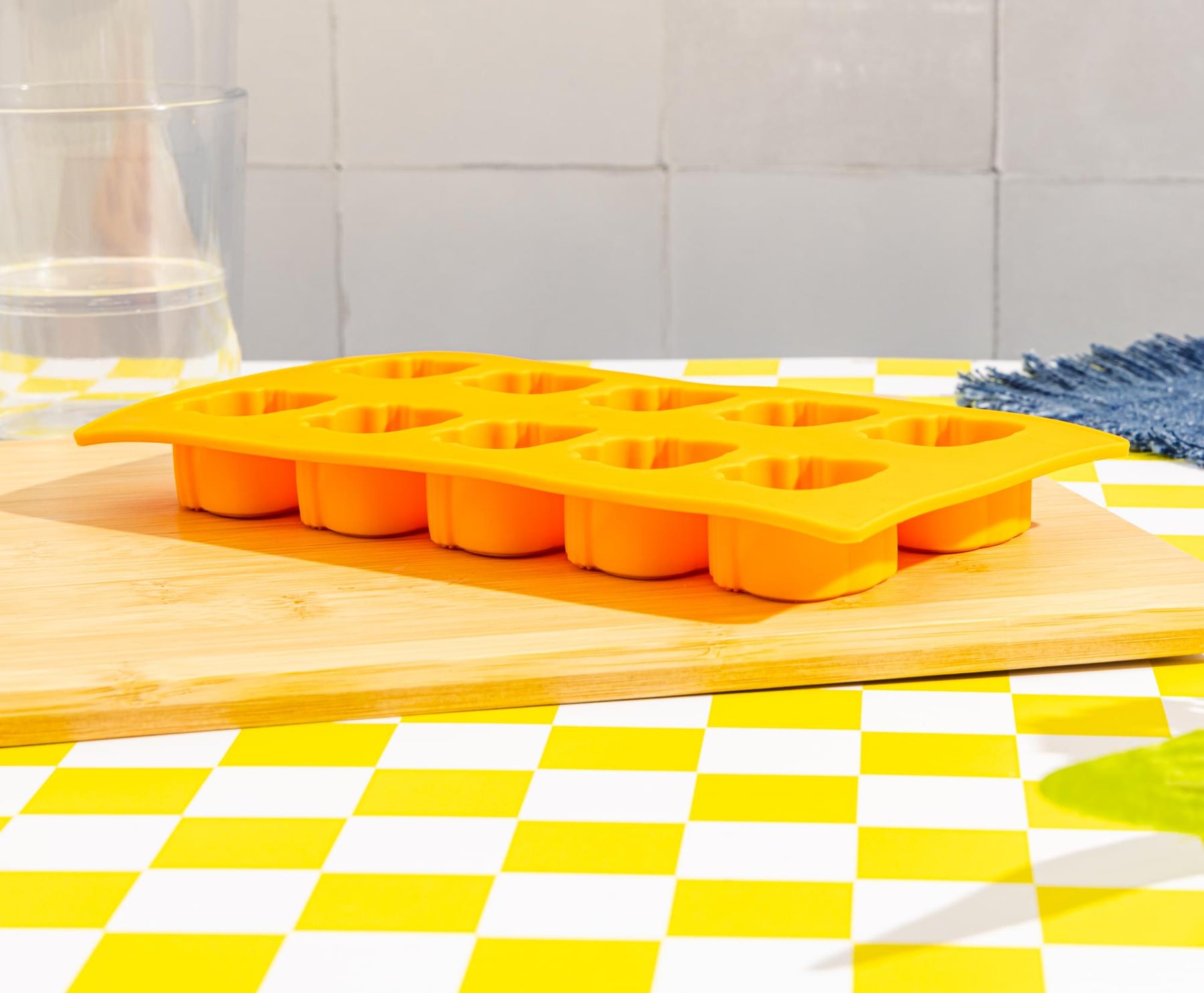 Garfield Face Molded Silicone Ice Cube Tray