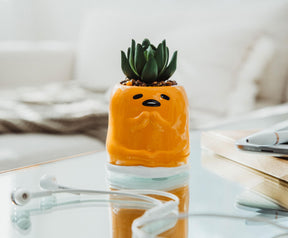 Sanrio Gudetama Meditation 3-Inch Mini Planter With Artificial Succulent