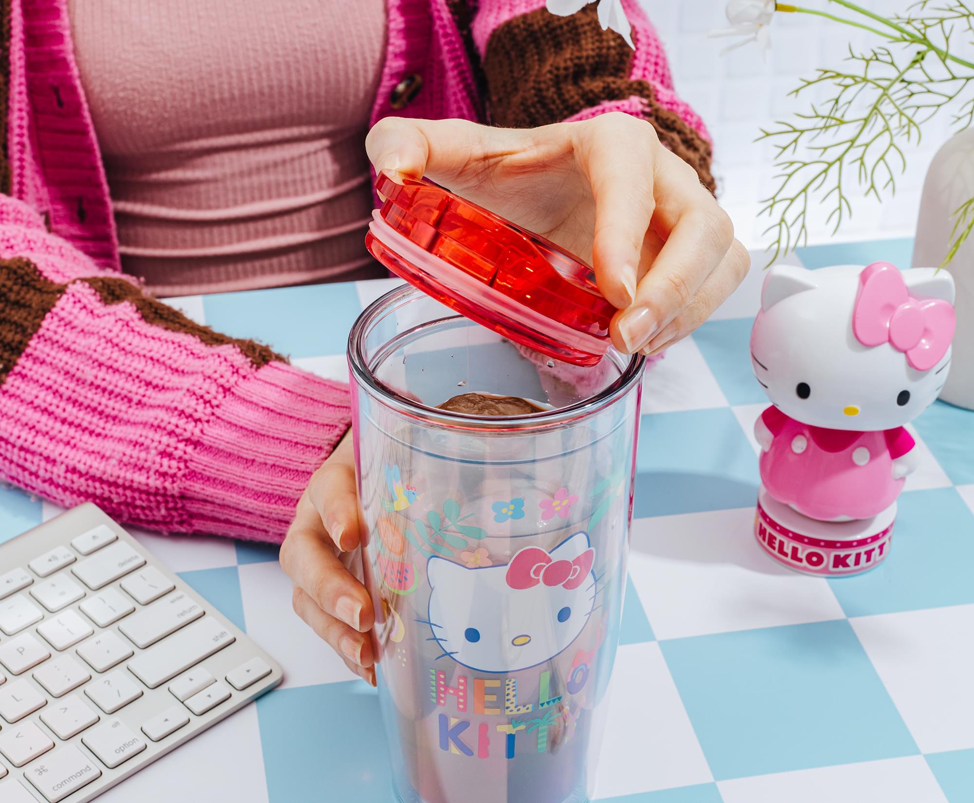 Sanrio Hello Kitty Tropical Plastic Travel Tumbler With Lid | Holds 20 Ounces