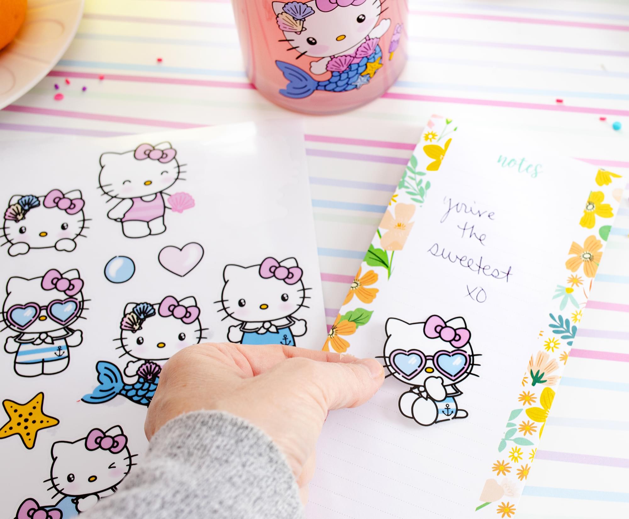 Sanrio Hello Kitty Mermaid Twist Spout Water Bottle and Sticker Set | 32 Ounces