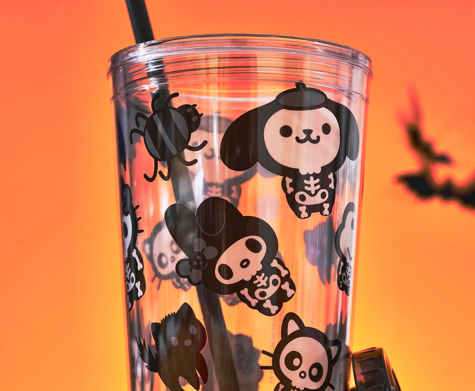 Sanrio Hello Kitty Halloween 24-Ounce Carnival Cup With Lid and Straw Topper Charm