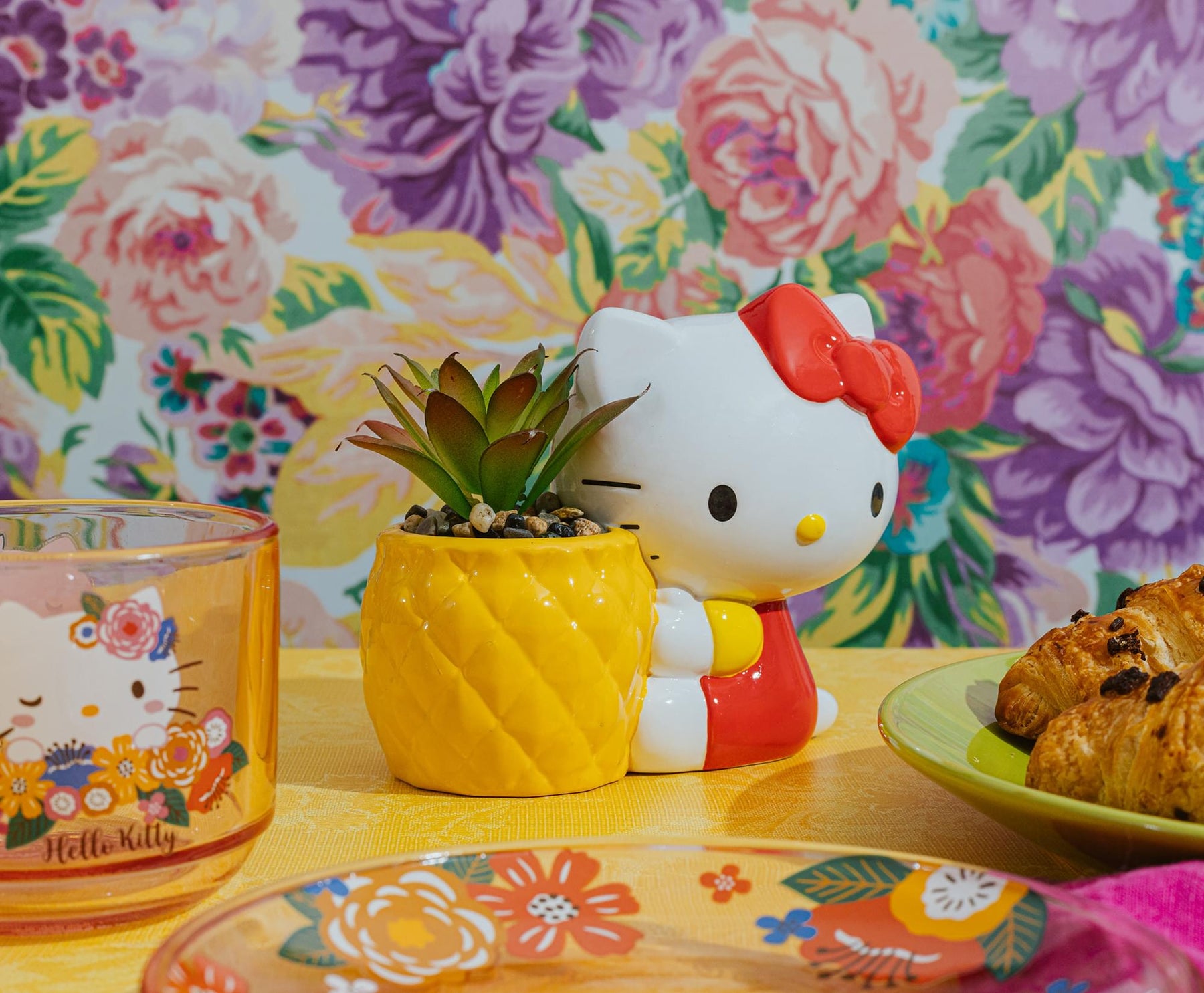 hello kitty succulent Sanrio Hello Kitty Pineapple Ceramic Mini Planter With Artificial Succulent