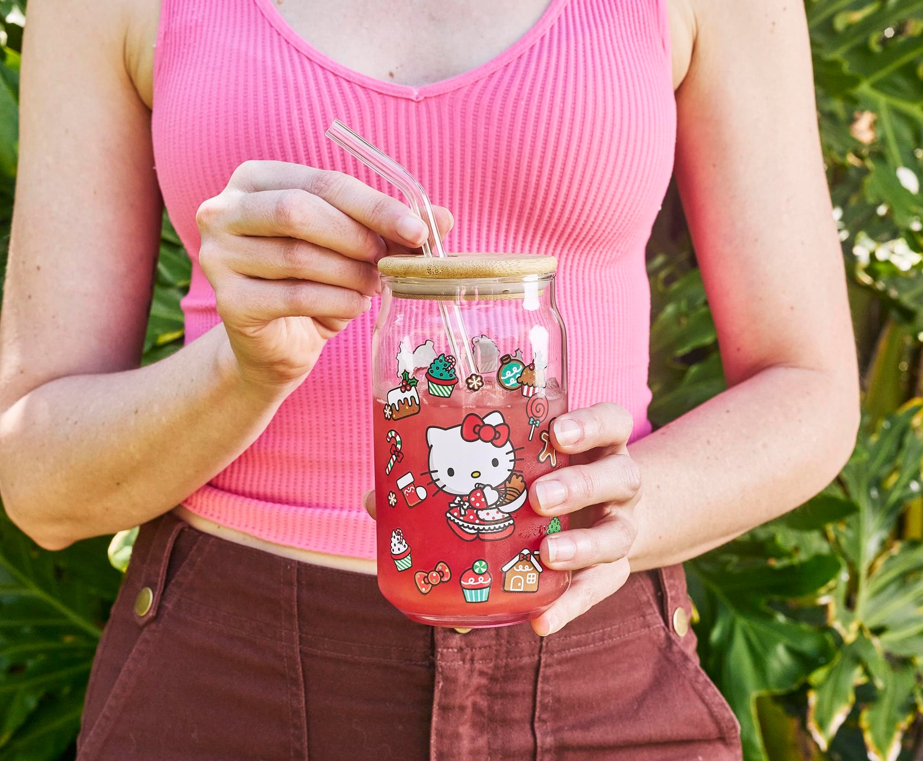 Sanrio Hello Kitty Holiday 16-Ounce Glass Tumbler With Bamboo Lid and Straw