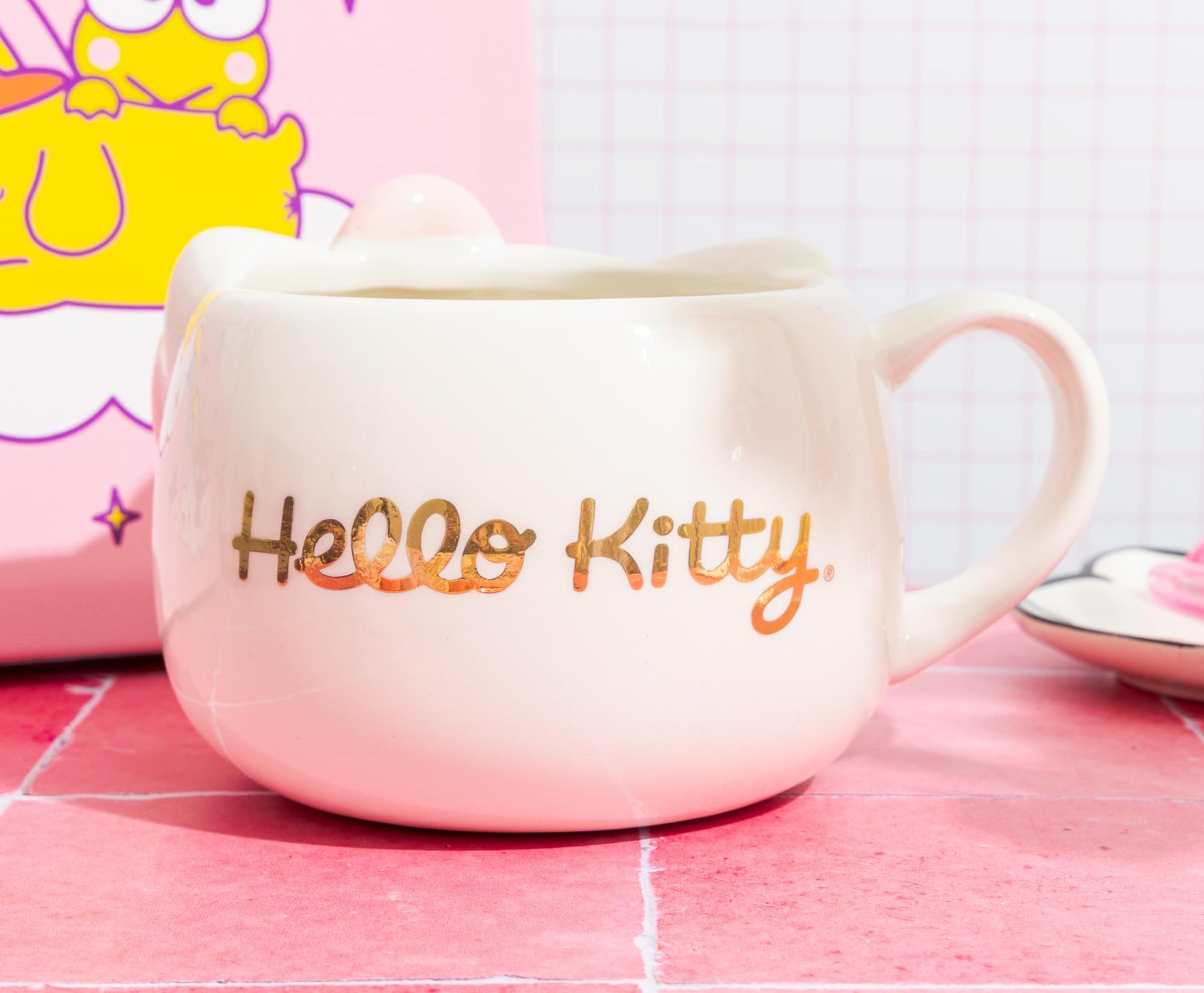 Sanrio Hello Kitty Golden Face Sculpted Ceramic Mug | Holds 20 Ounces