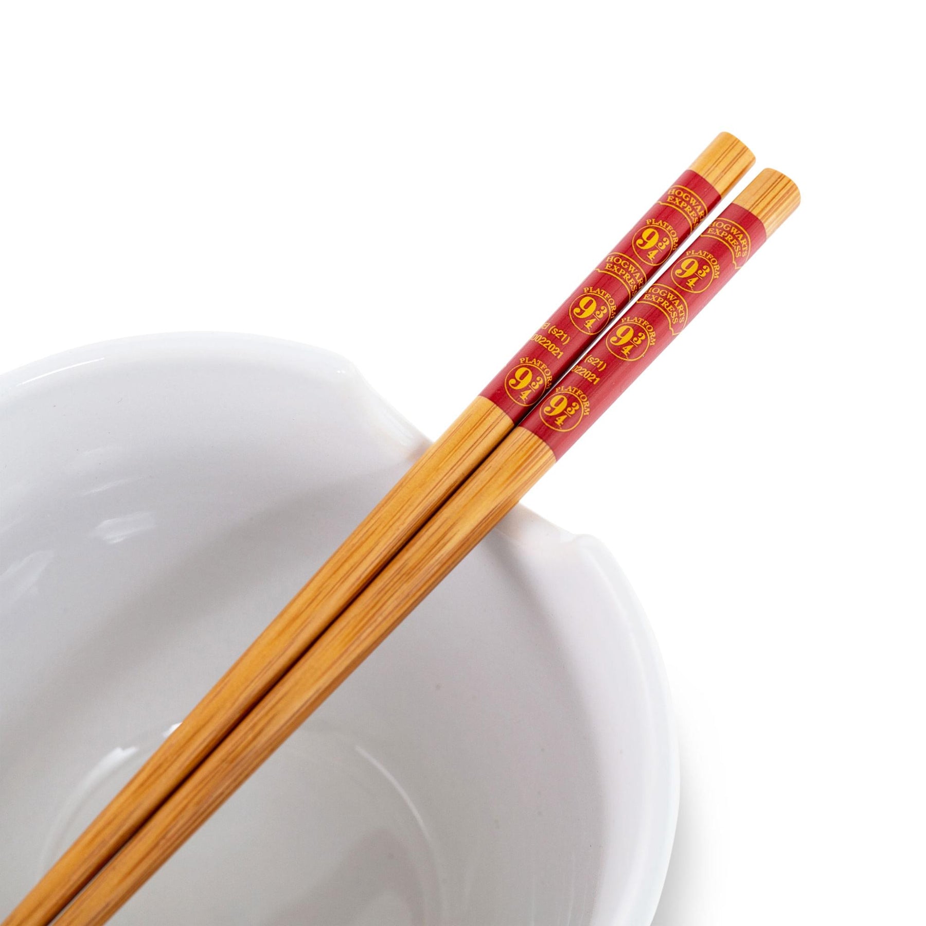 Harry Potter Platform 9 3/4 Dinnerware | 20-Ounce Ramen Bowl and Chopstick Set