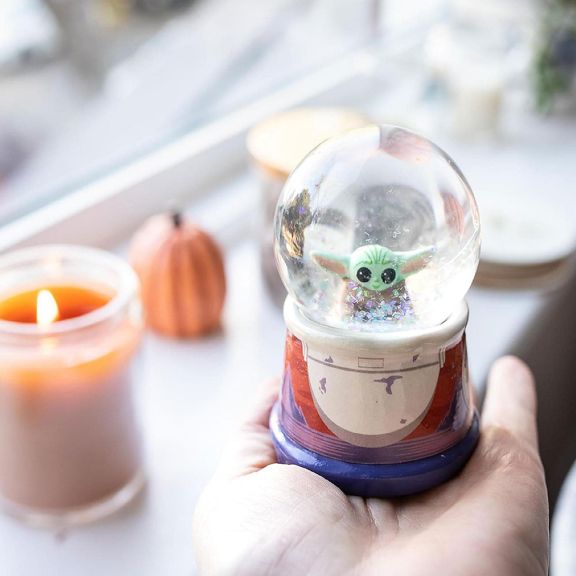 Star Wars: The Mandalorian Grogu 20-Ounce Sculpted Mug and 2-Inch Snow Globe Set