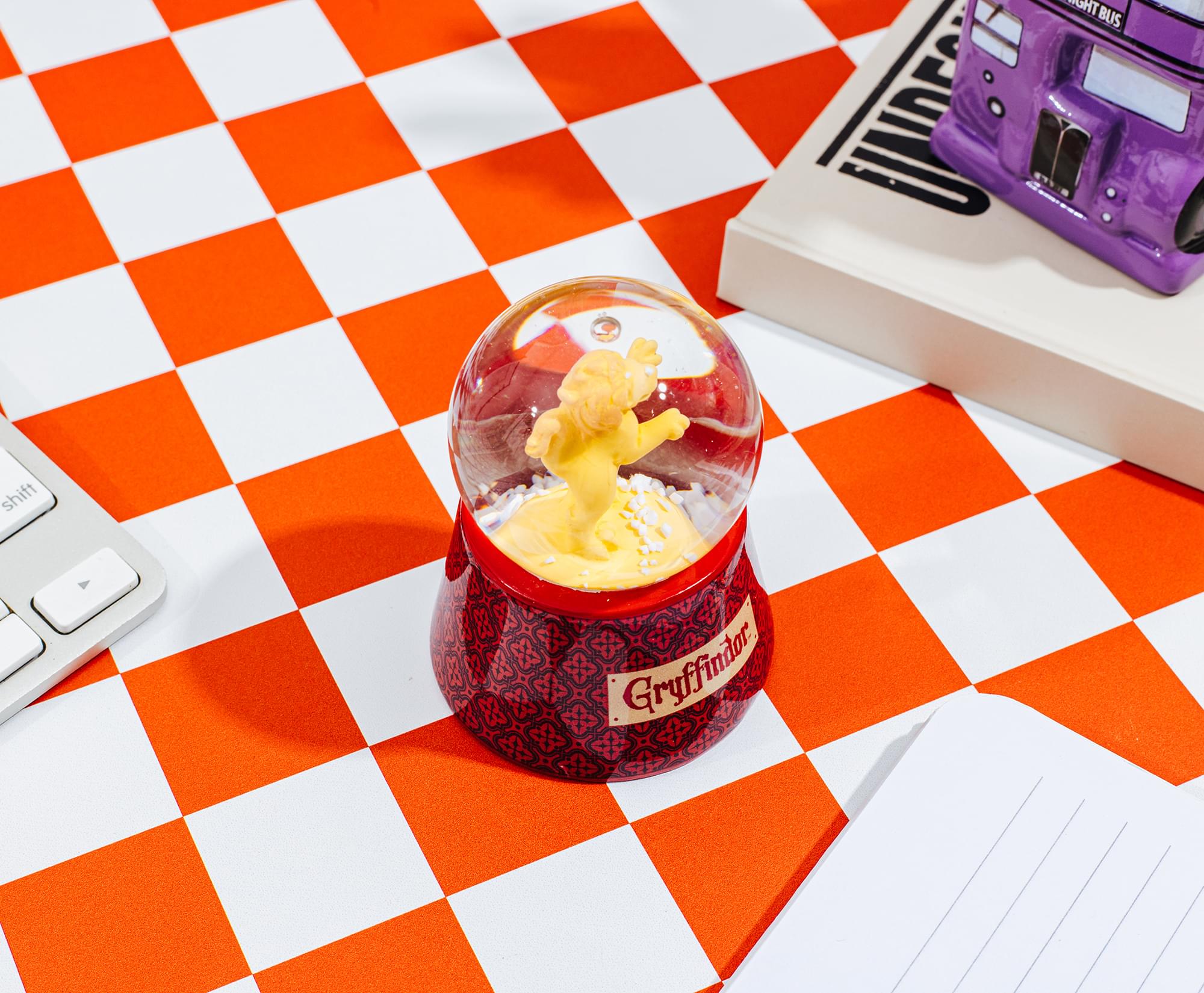 Harry Potter House Gryffindor 3-Inch Mini Light-Up Snow Globe