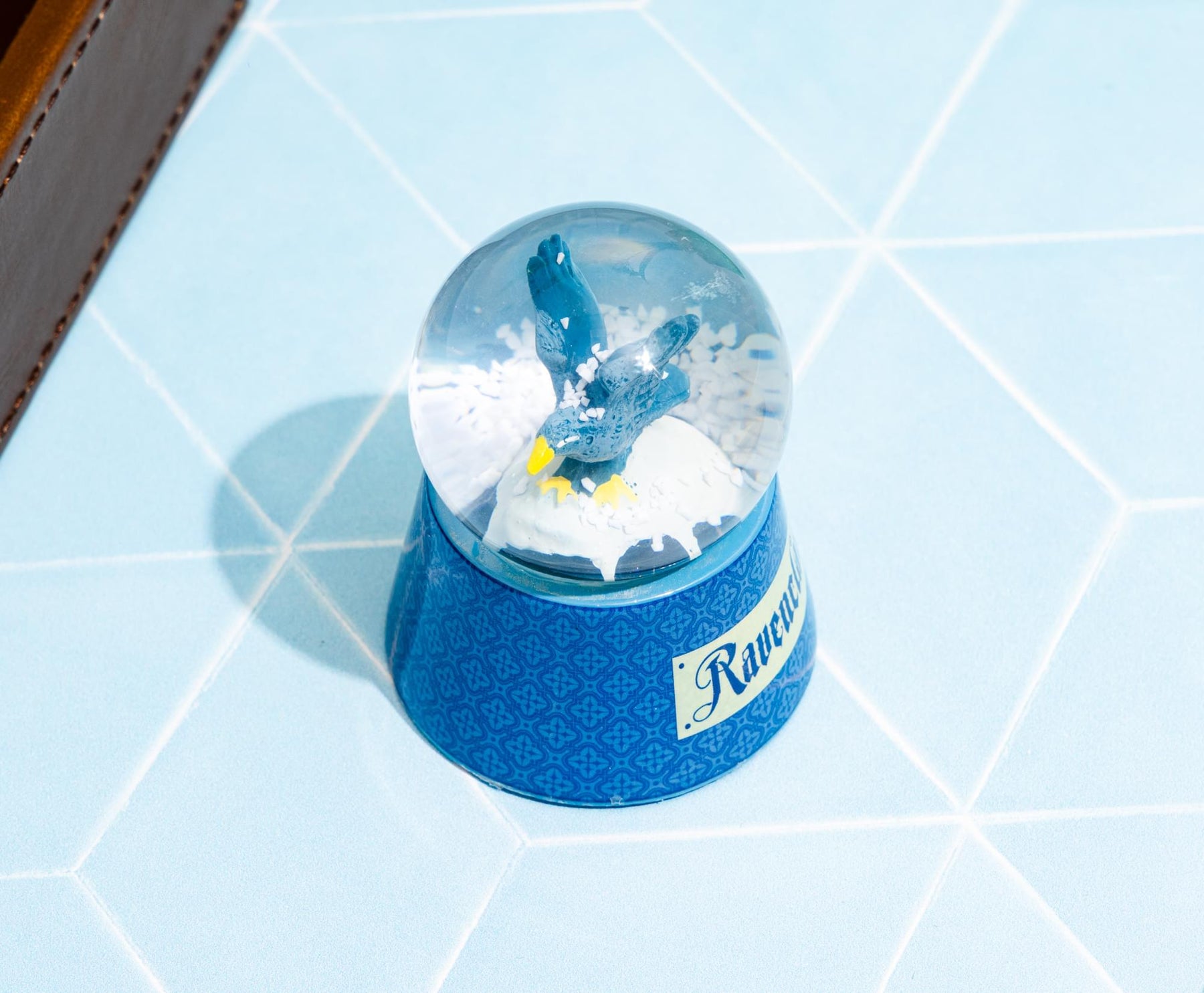 Harry Potter House Ravenclaw 3-Inch Mini Light-Up Snow Globe