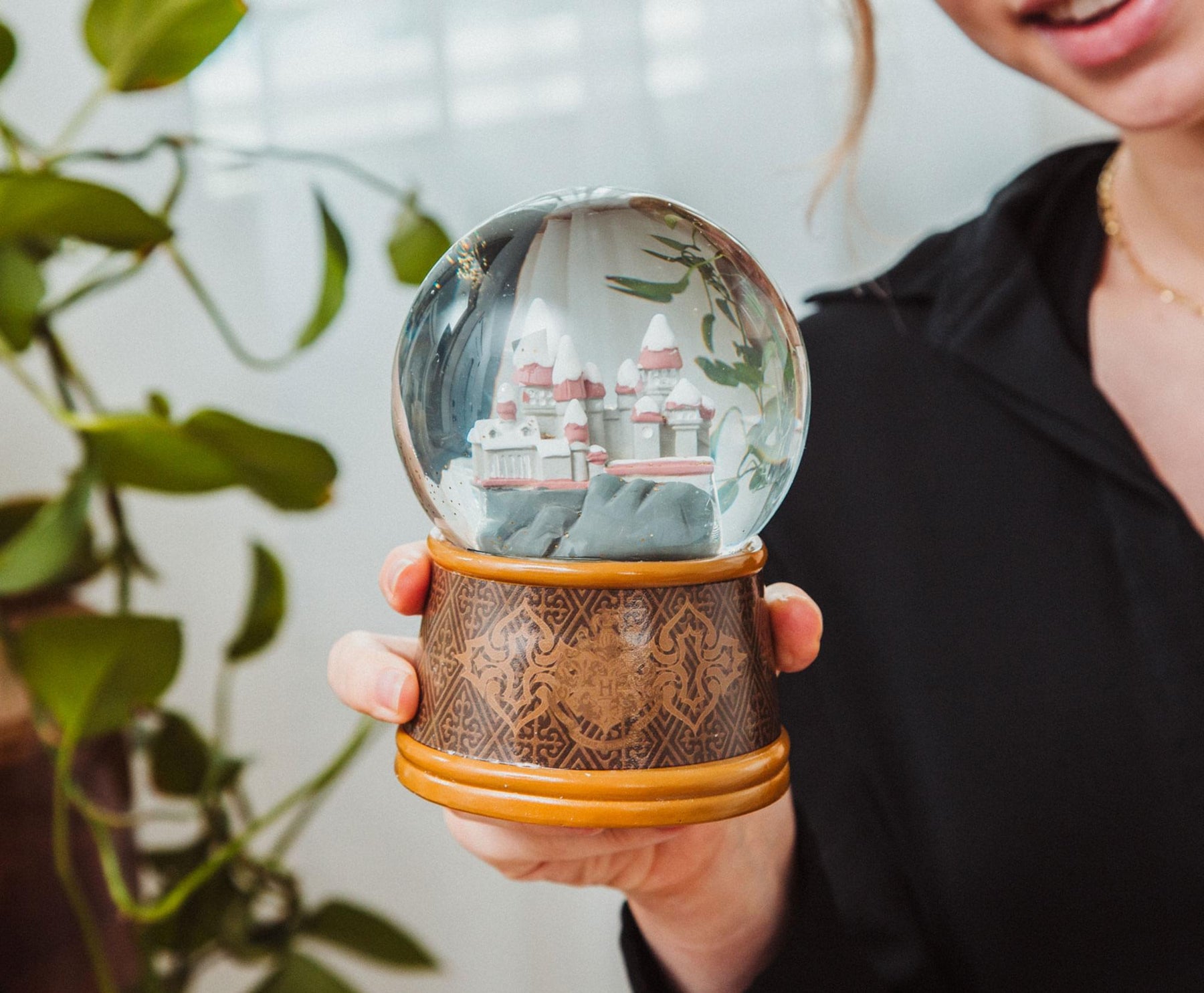 Harry Potter Hogwarts Castle Collectible Snow Globe | 6 Inches Tall