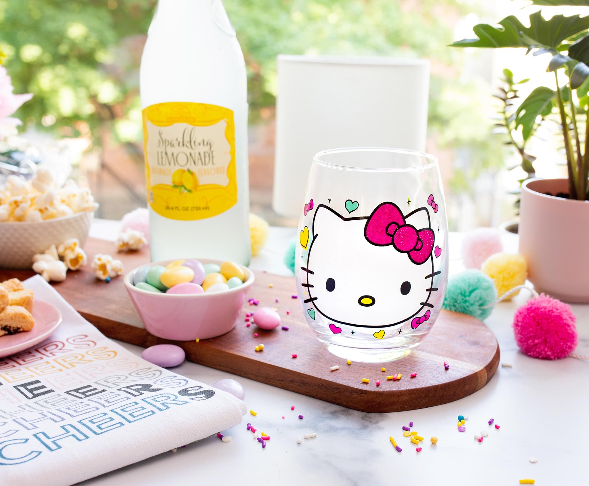 Sanrio Hello Kitty "You Had Me At Hello" Glitter Stemless Wine Glass | 20 Ounces