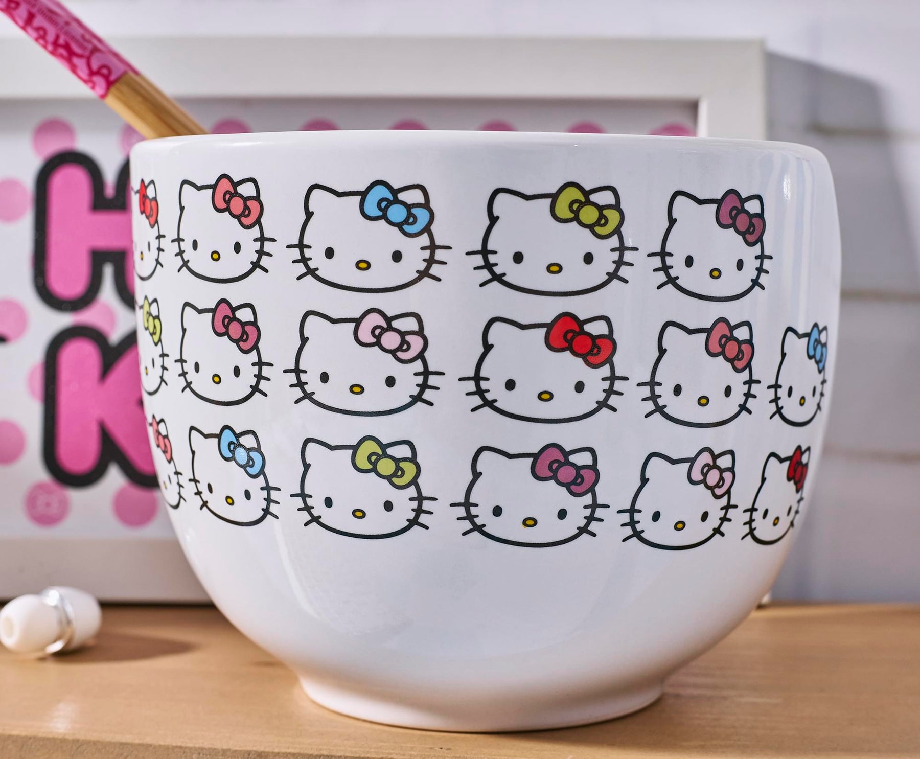 Sanrio Hello Kitty Faces 20-Ounce Ceramic Ramen Bowl With Chopsticks