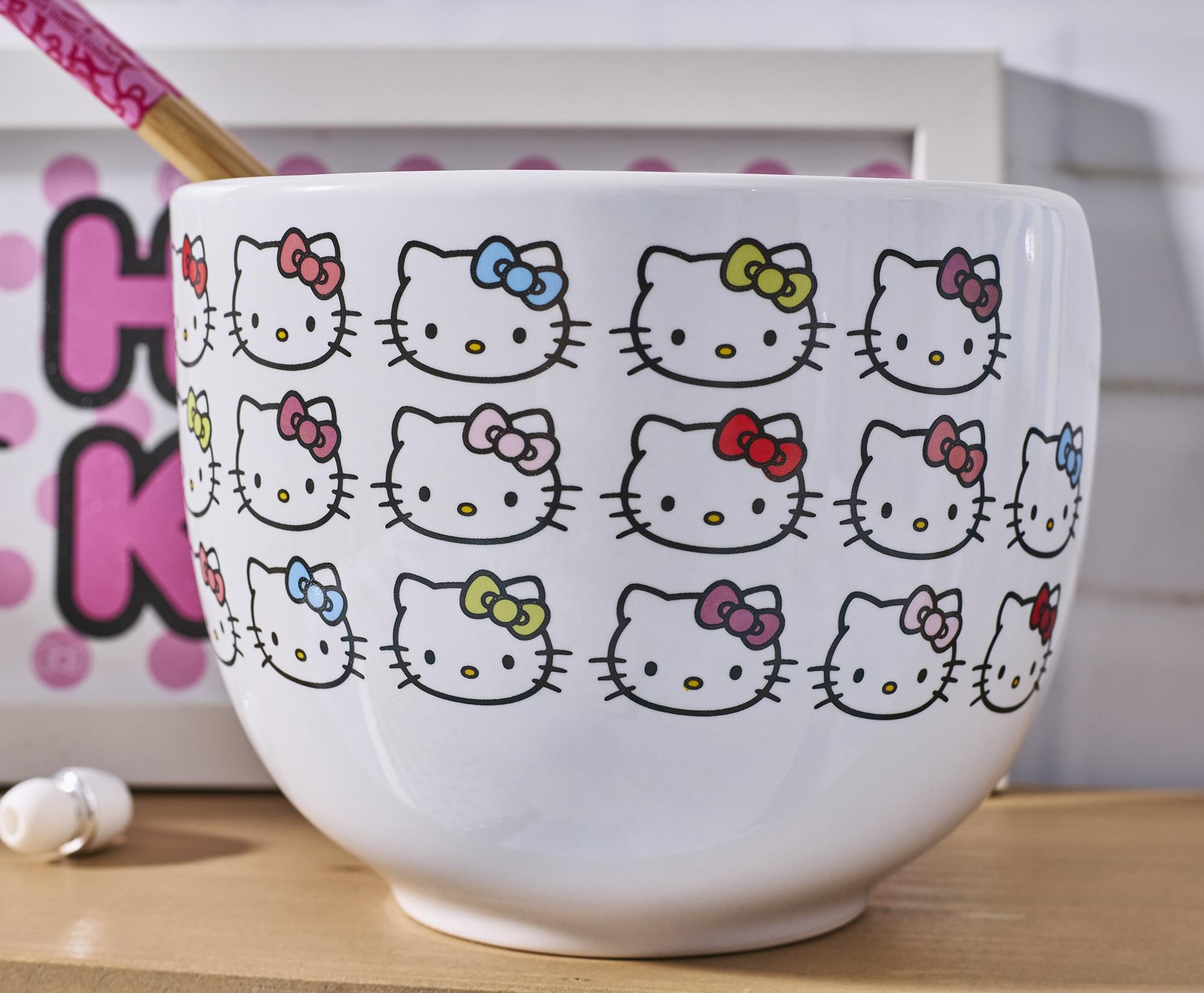 Sanrio Hello Kitty Faces 20-Ounce Ceramic Ramen Bowl With Chopsticks