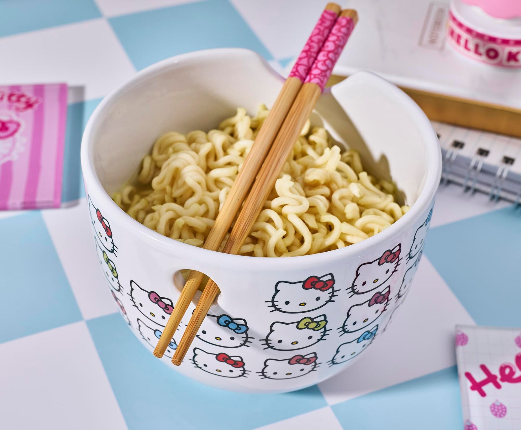 Sanrio Hello Kitty Faces 20-Ounce Ceramic Ramen Bowl With Chopsticks