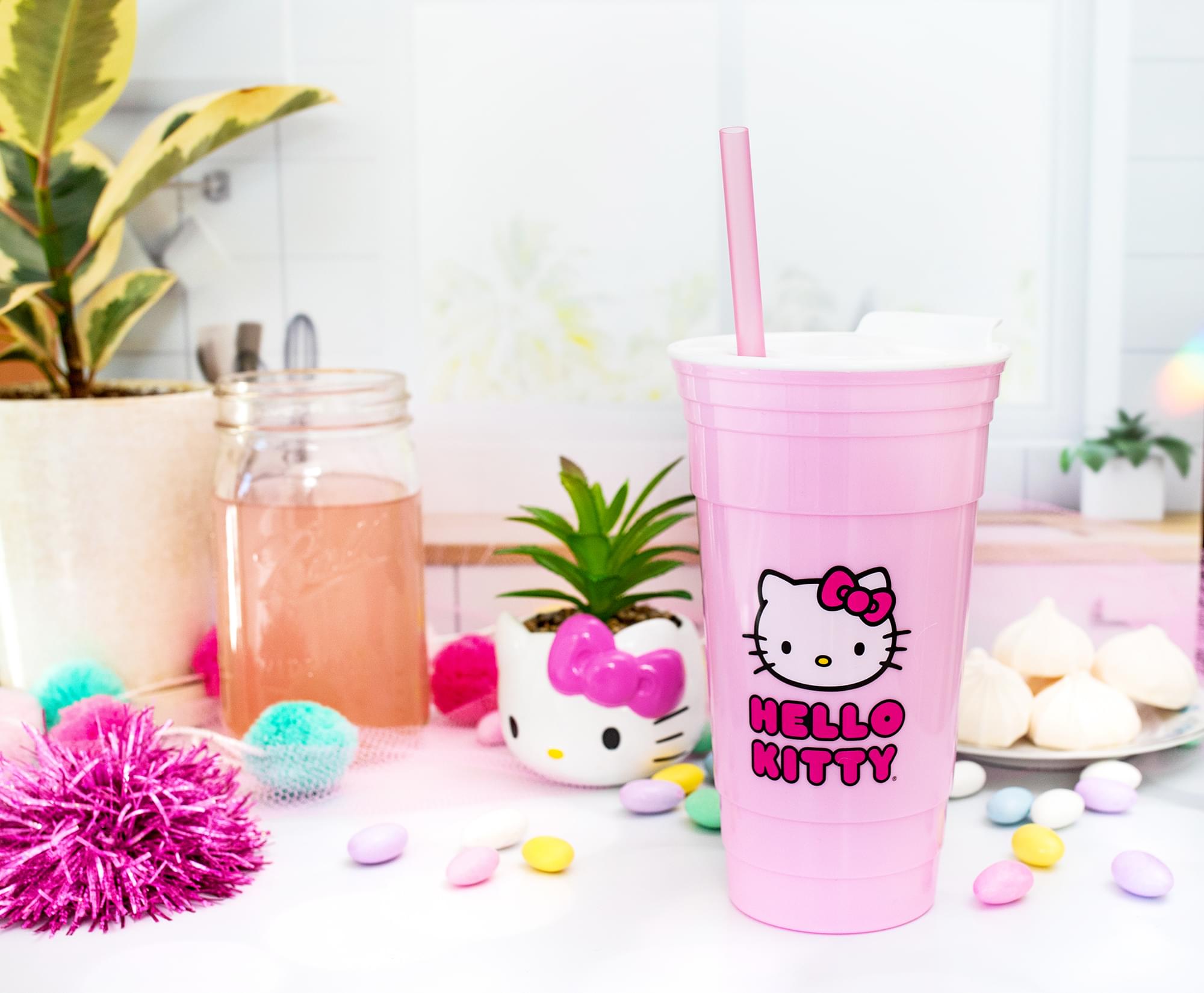 Sanrio Hello Kitty Pink Plastic Tumbler With Lid and Straw | Holds 32 Ounces