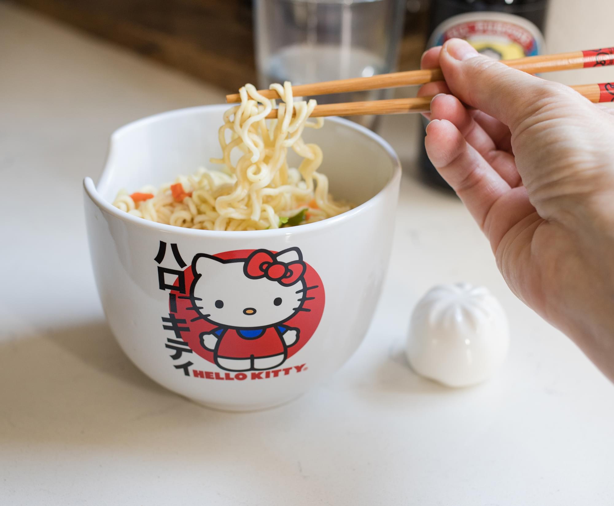 Hello Kitty Japanese Dinnerware Set | 20-Ounce Ramen Bowl, Chopsticks