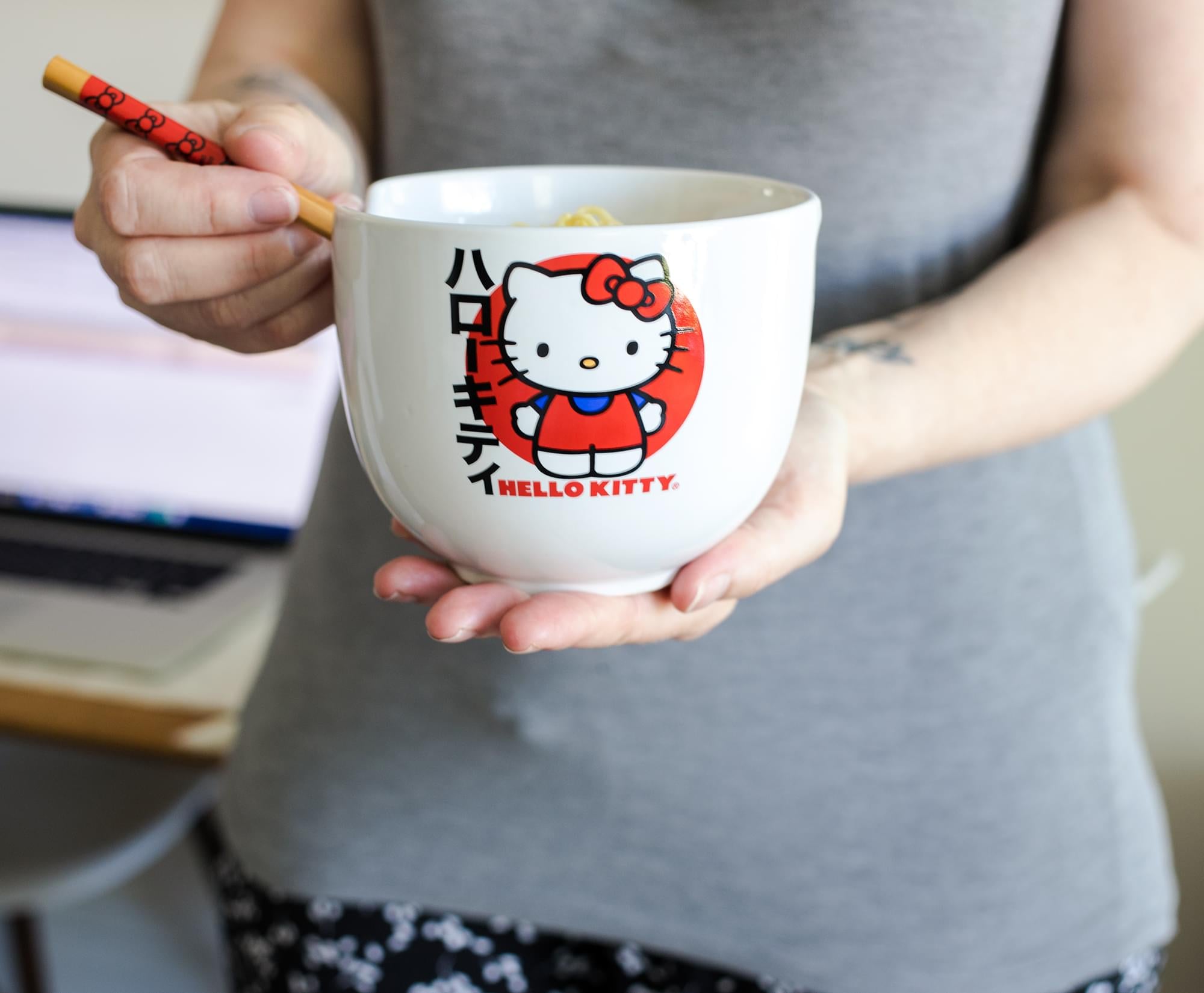 Hello Kitty Japanese Dinnerware Set | 20-Ounce Ramen Bowl, Chopsticks